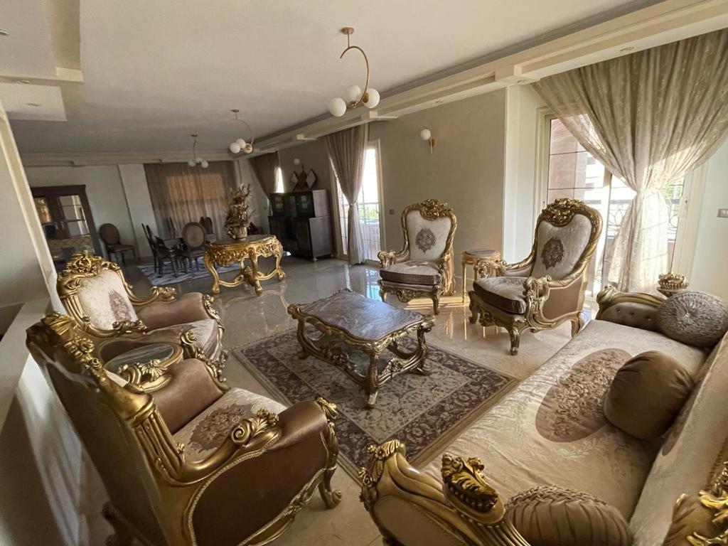 Sula Villa