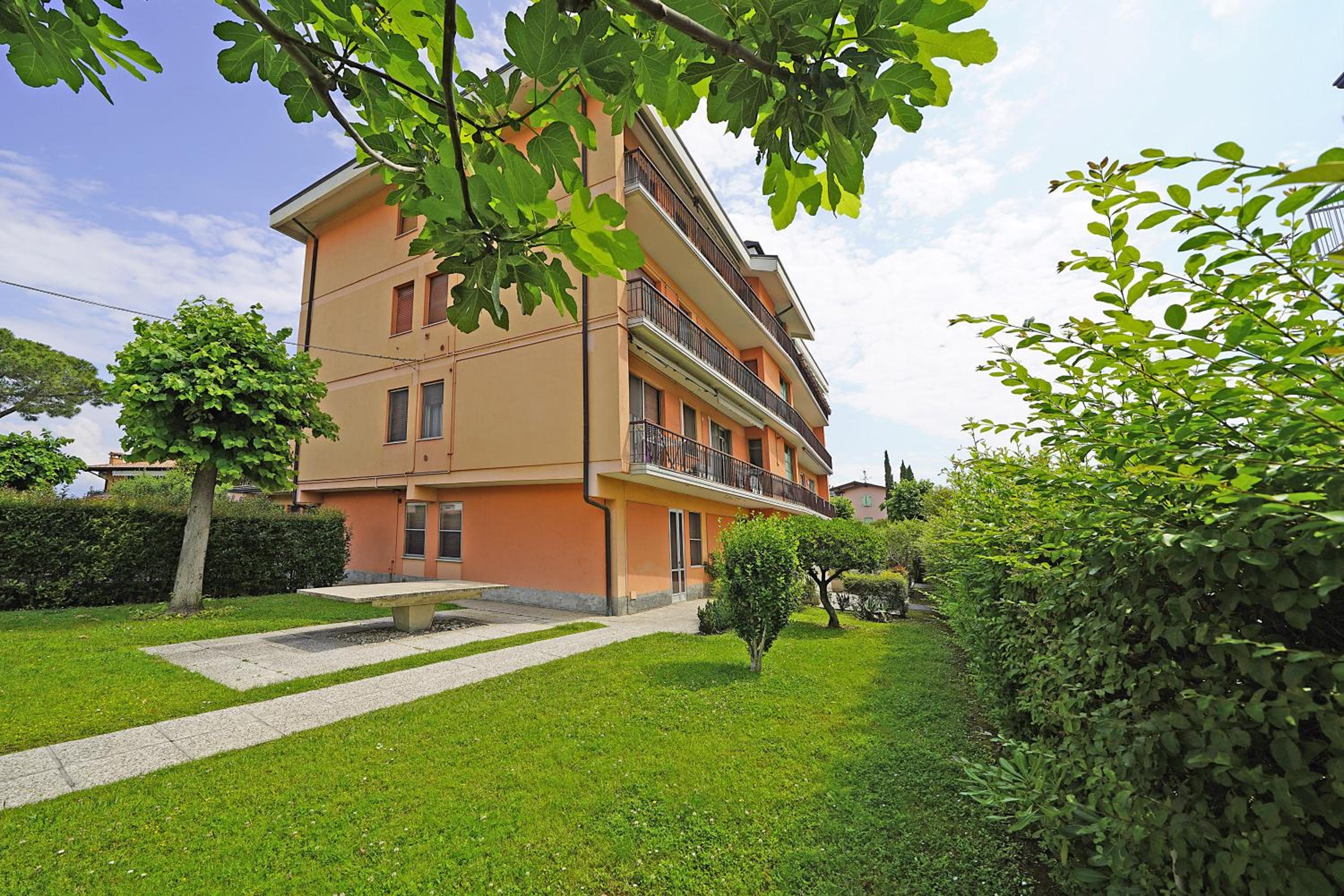 Appartamento Brema - Gardagate view 2