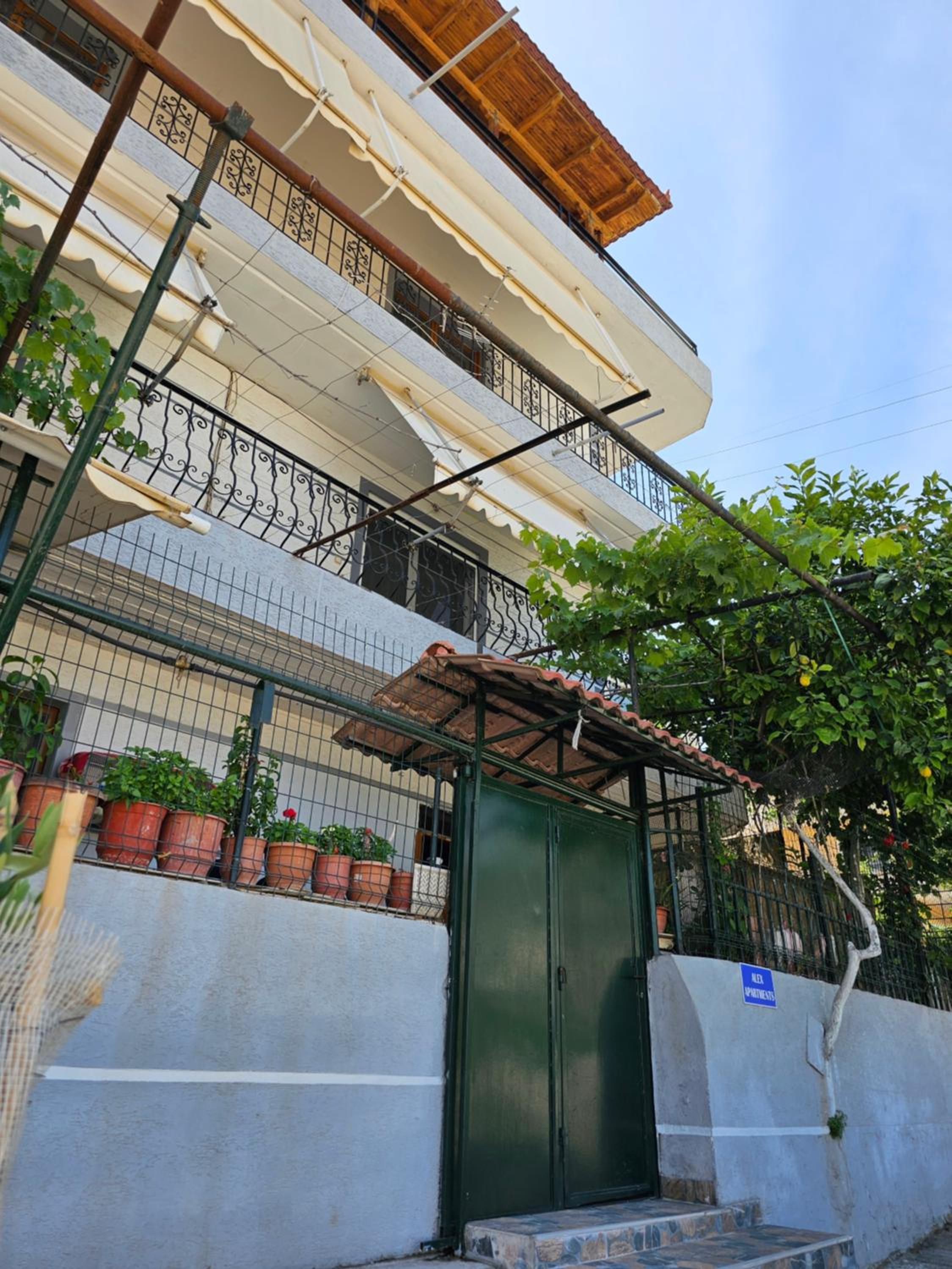 Alex Apartments photo 5