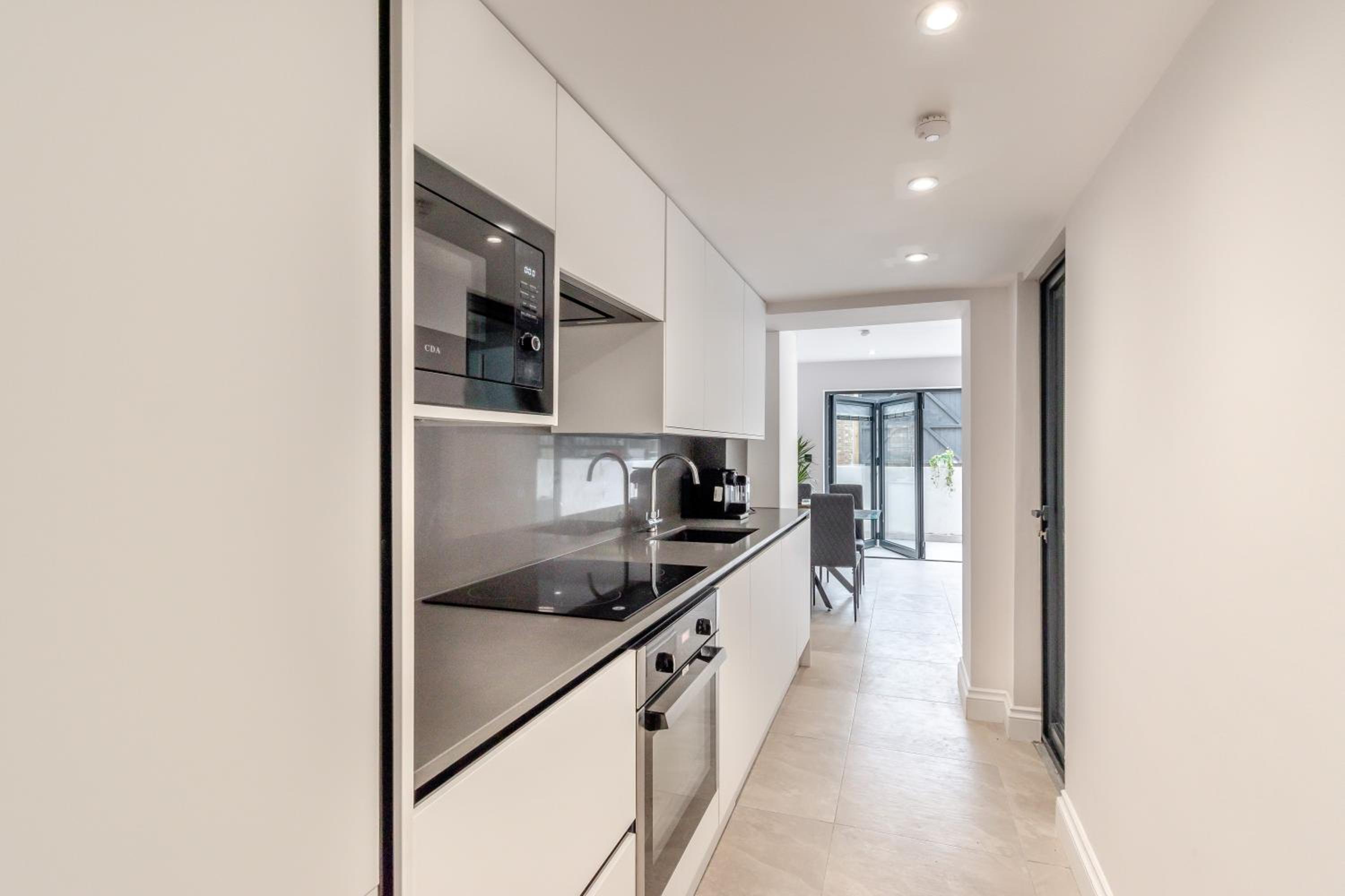 Entire Garden Flat with Parking - Portobello Road