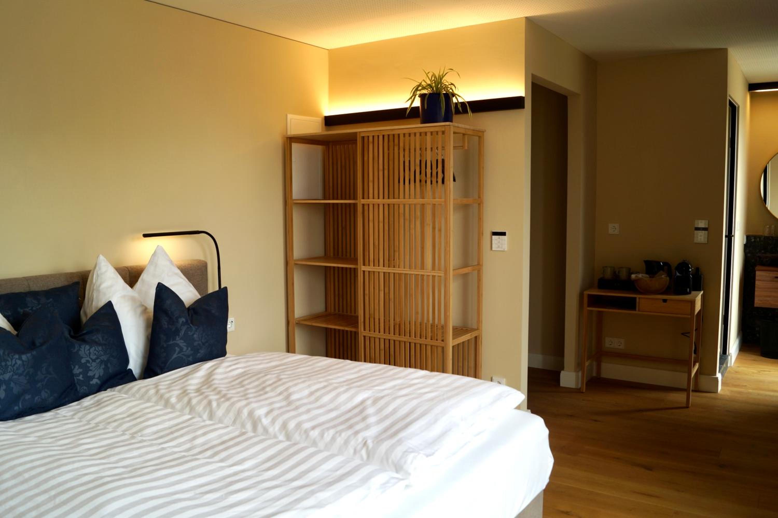 Zimmer am Platz