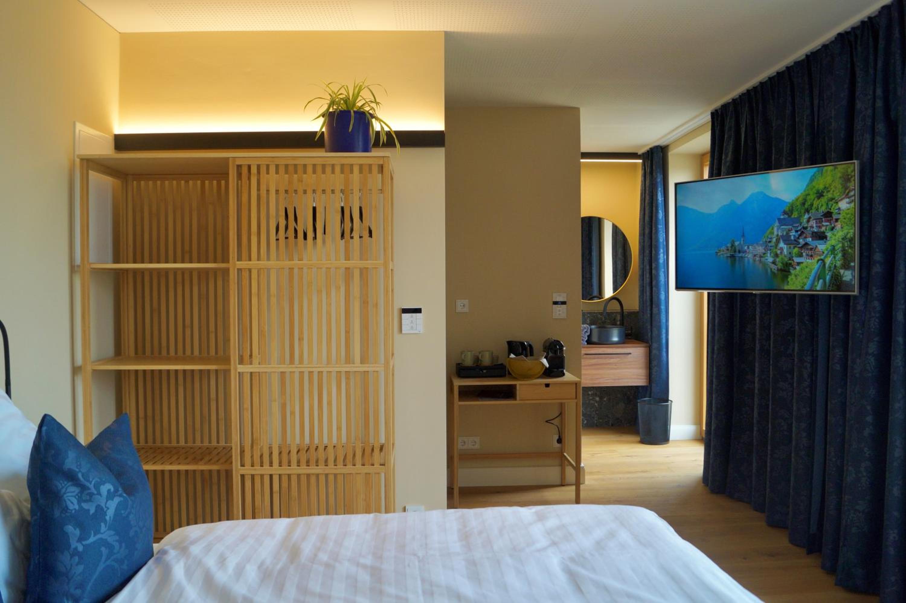 Zimmer am Platz