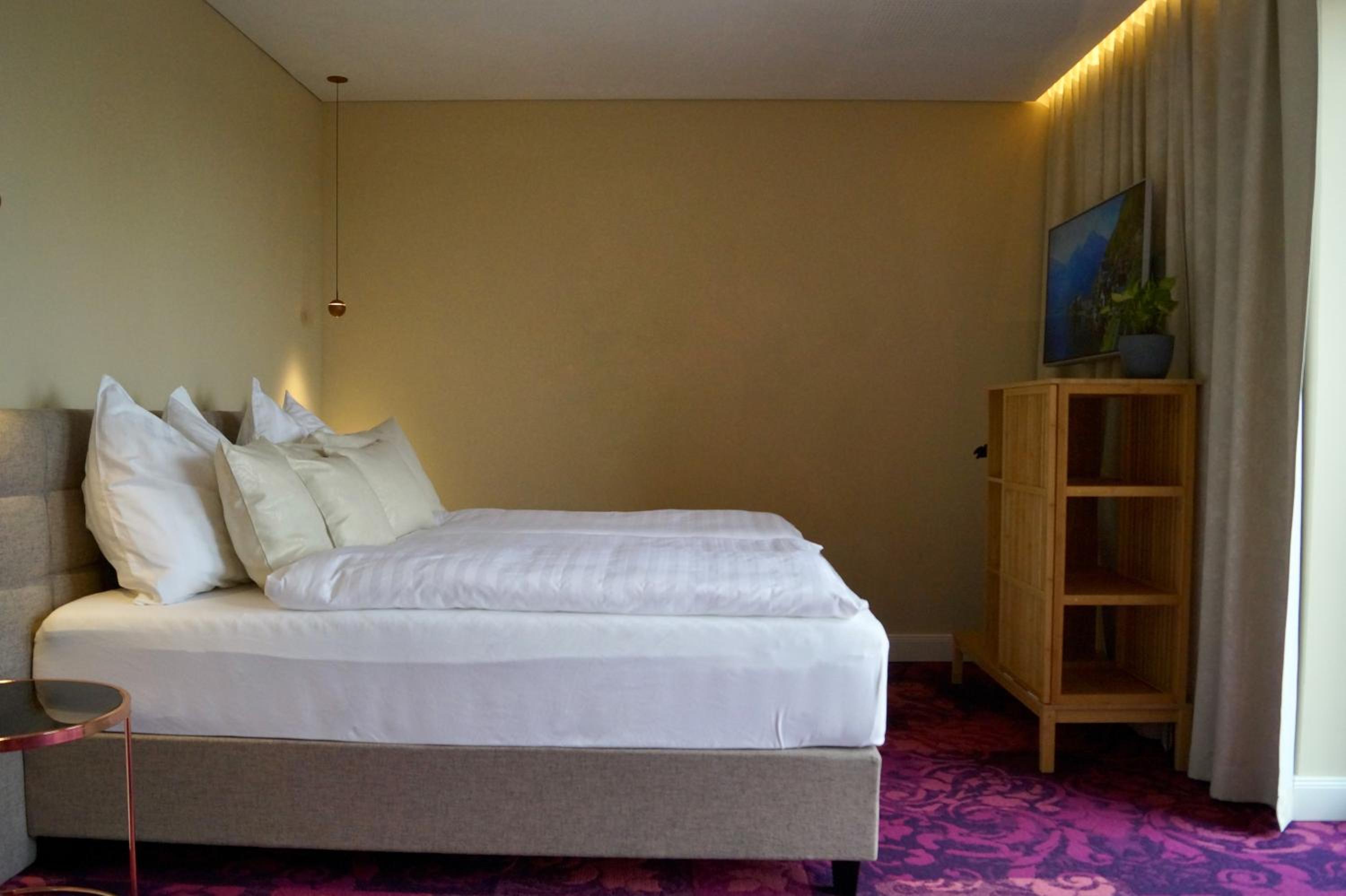 Zimmer am Platz