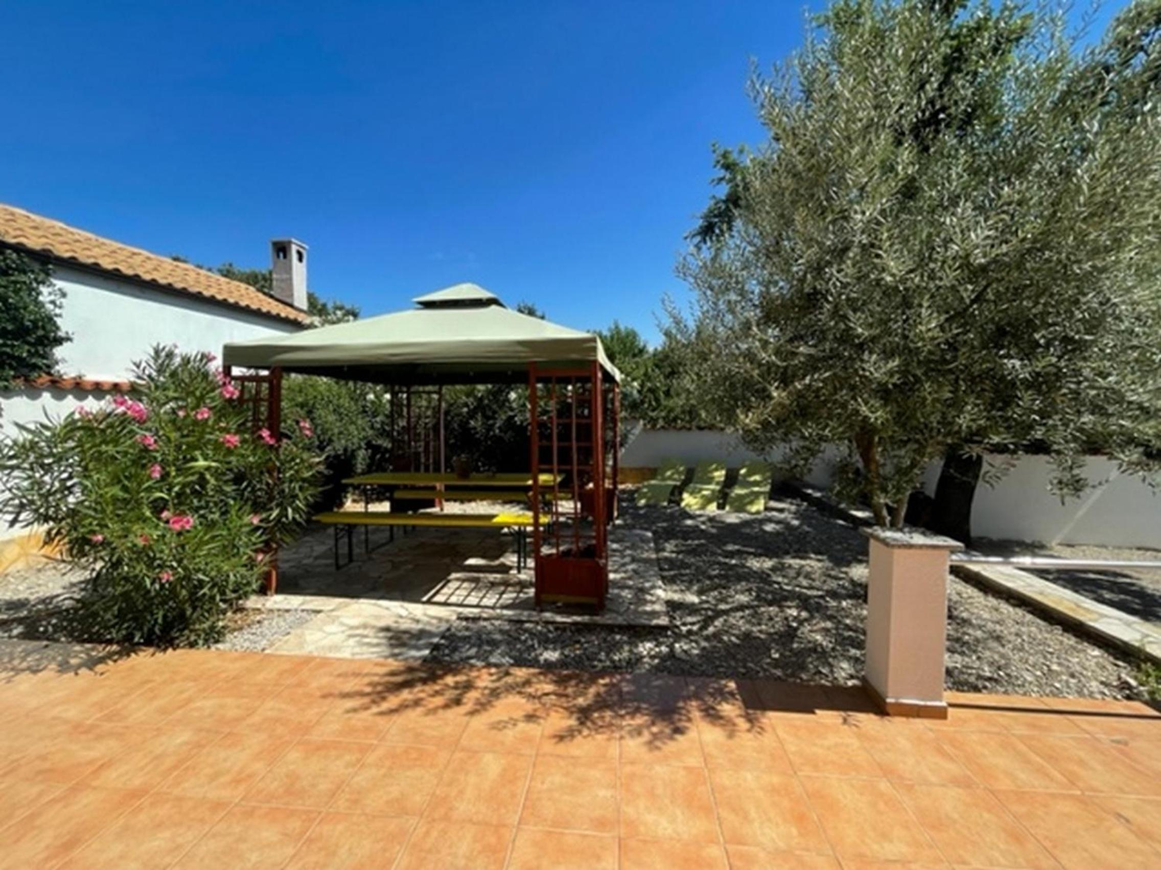House Monique with pool
