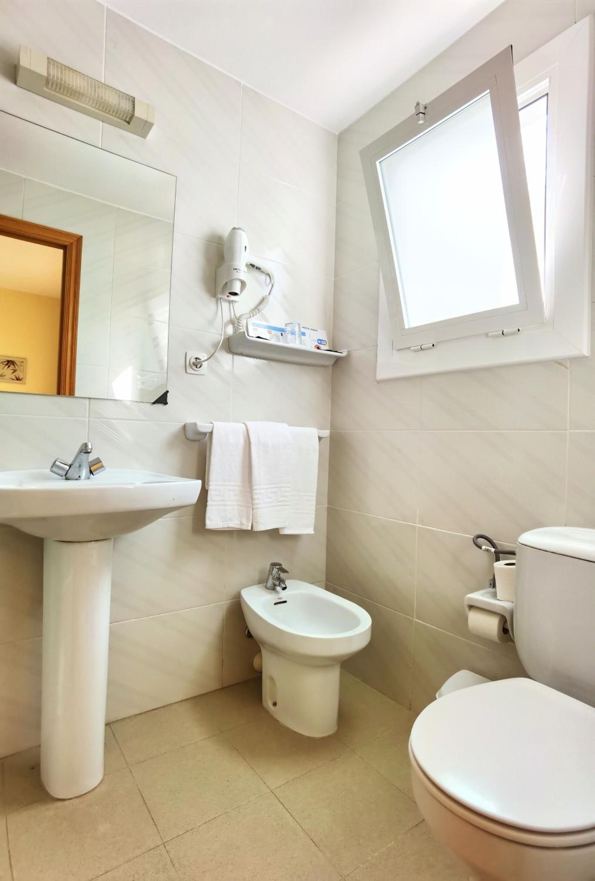 Hostal Noray view 3