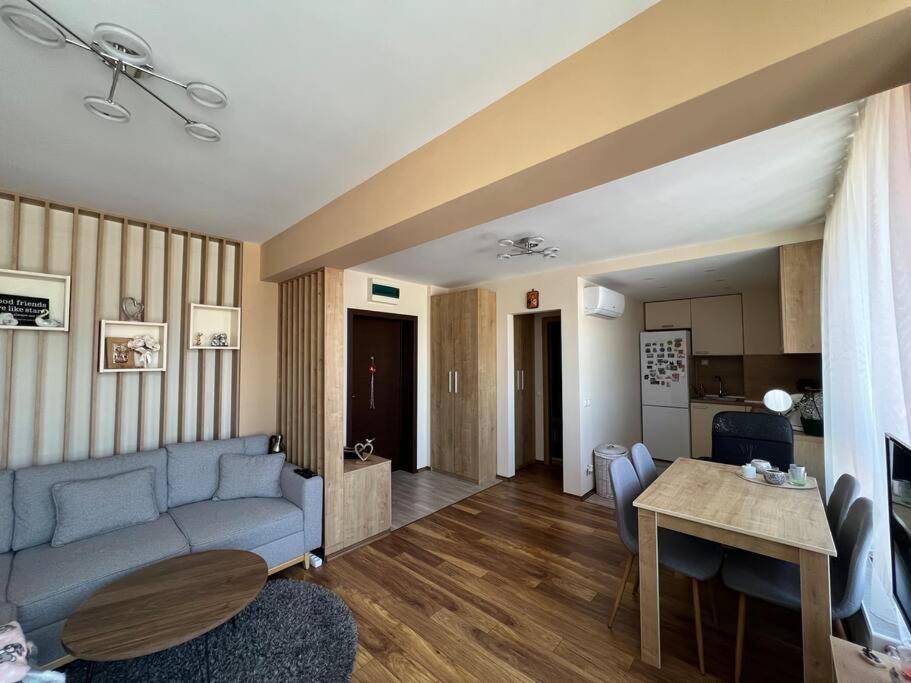 Cozy and bright apartment