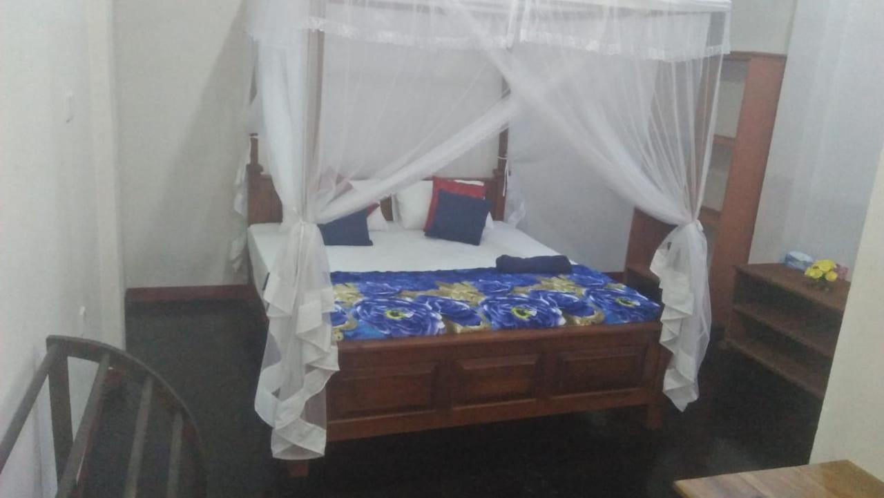 Senethaya Apartment Rooms view 3