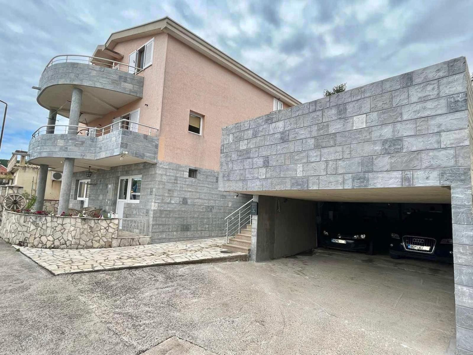 Fimas Residence