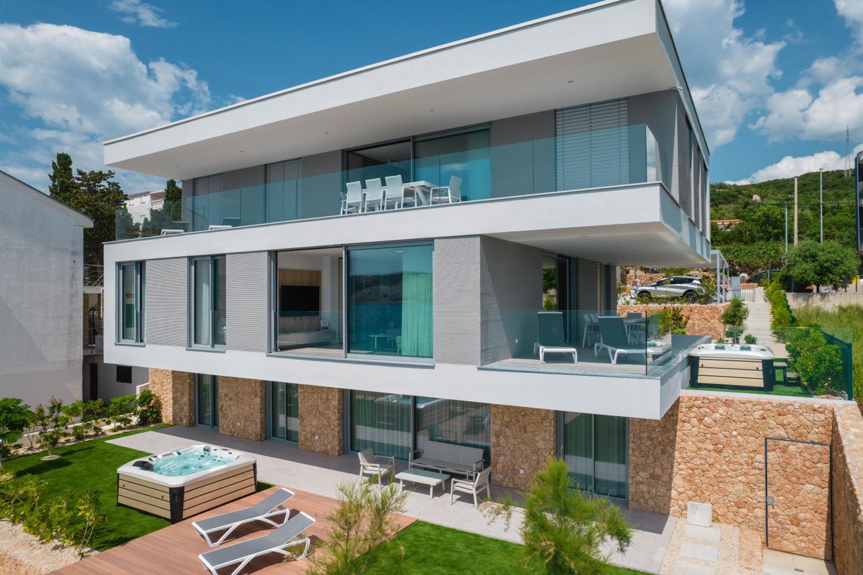 D HOUSE view 3