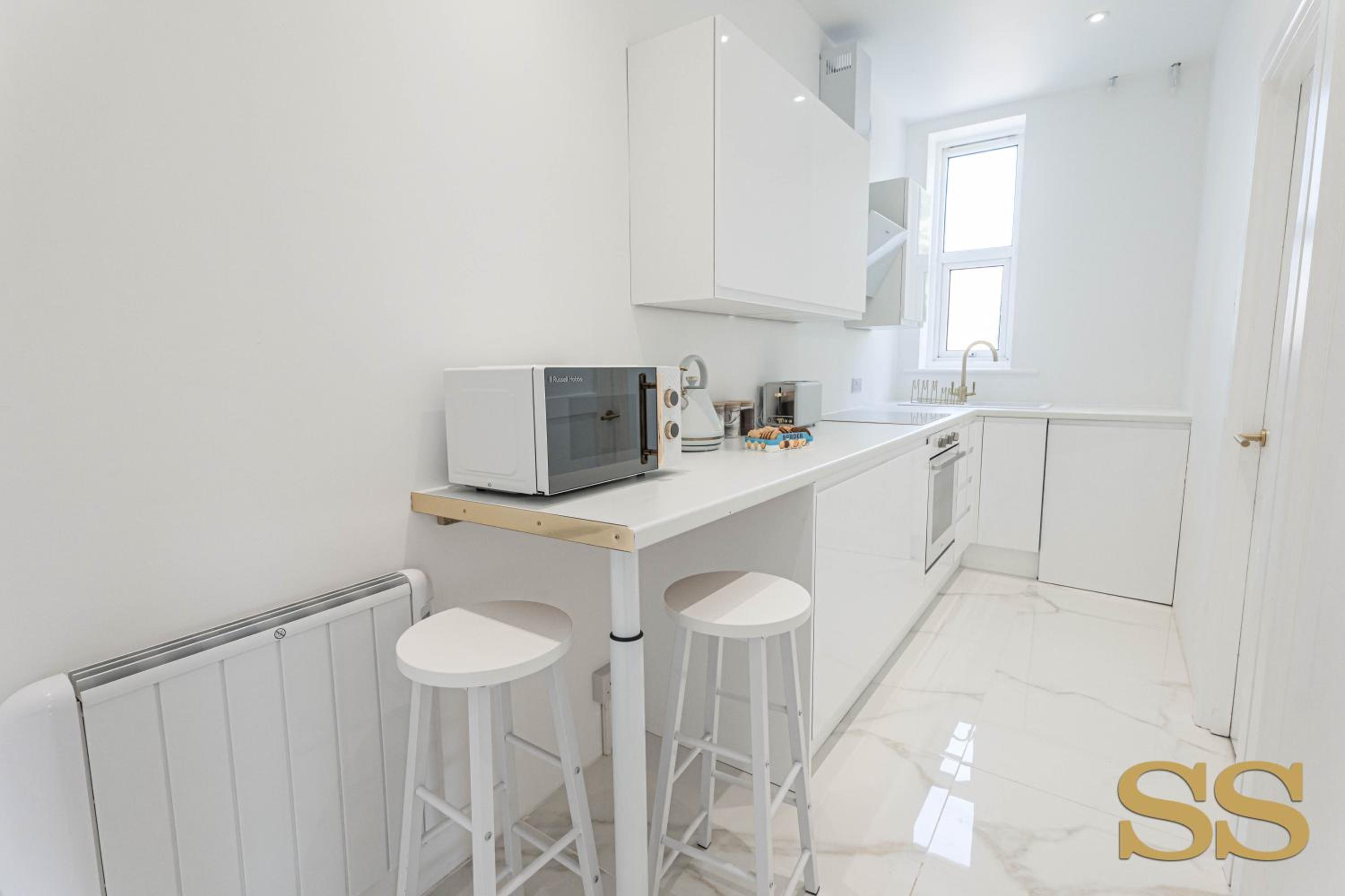 Blue Lagoon - 1 MINUTE FROM 02 ACADEMY - FREE PARKING - 5 MINUTES FROM THE BEACH - FAST WI-FI - SMART TV