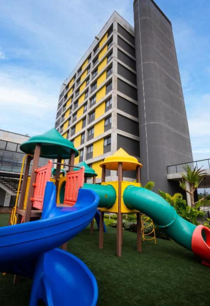 HOTEL SOLAR PEDRA DA ILHA - Ao lado do Beto Carrero World