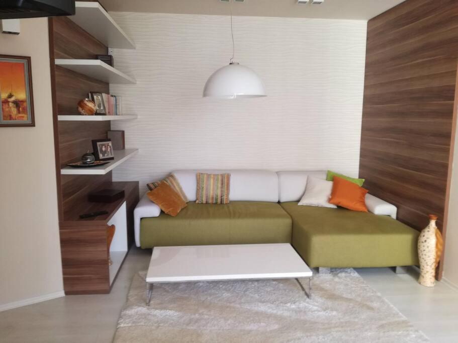 Top luxury apartment, great location