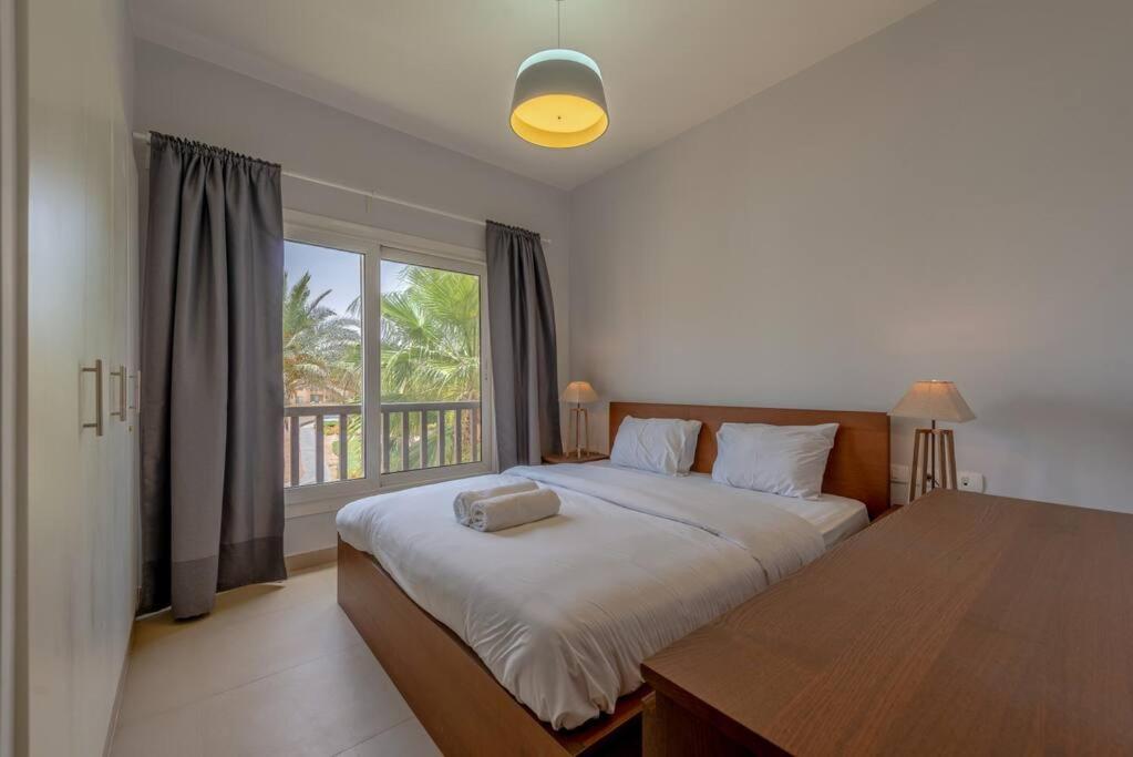 Peaceful 2-Bedroom in Waterside, El Gouna. Pool & Lagoon view 2