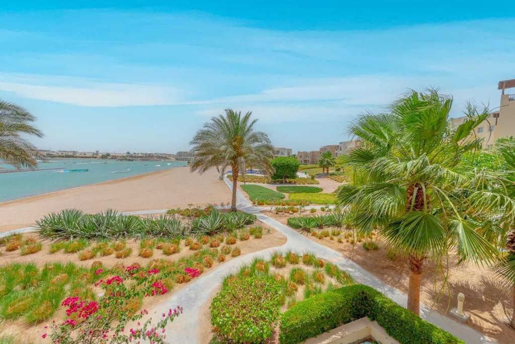 Peaceful 2-Bedroom in Waterside, El Gouna. Pool & Lagoon view 5