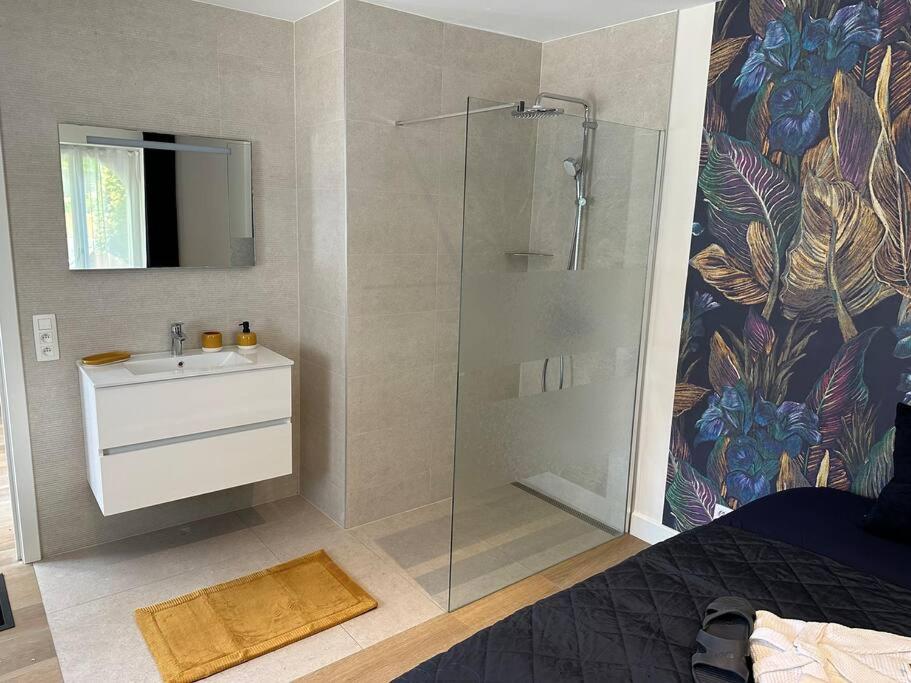 Jacuzzi - Sauna - BBq - Jardin - Garden Lodge - Myosotis