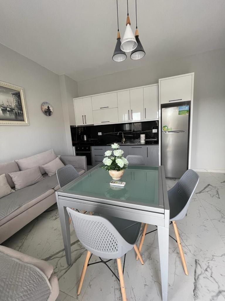 Apartment 22 Himara