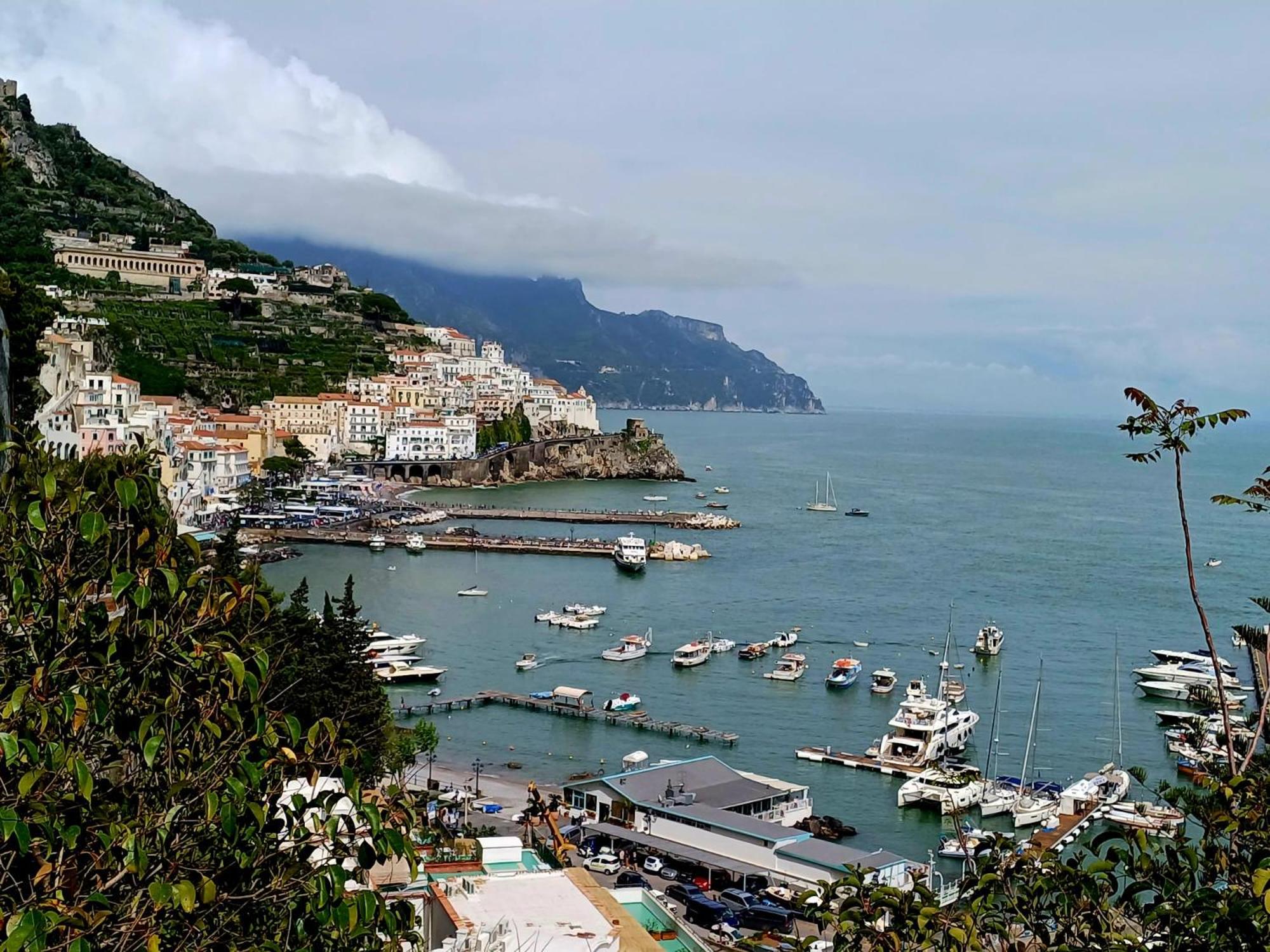 Holiday in Naples Vacanze Napoletane