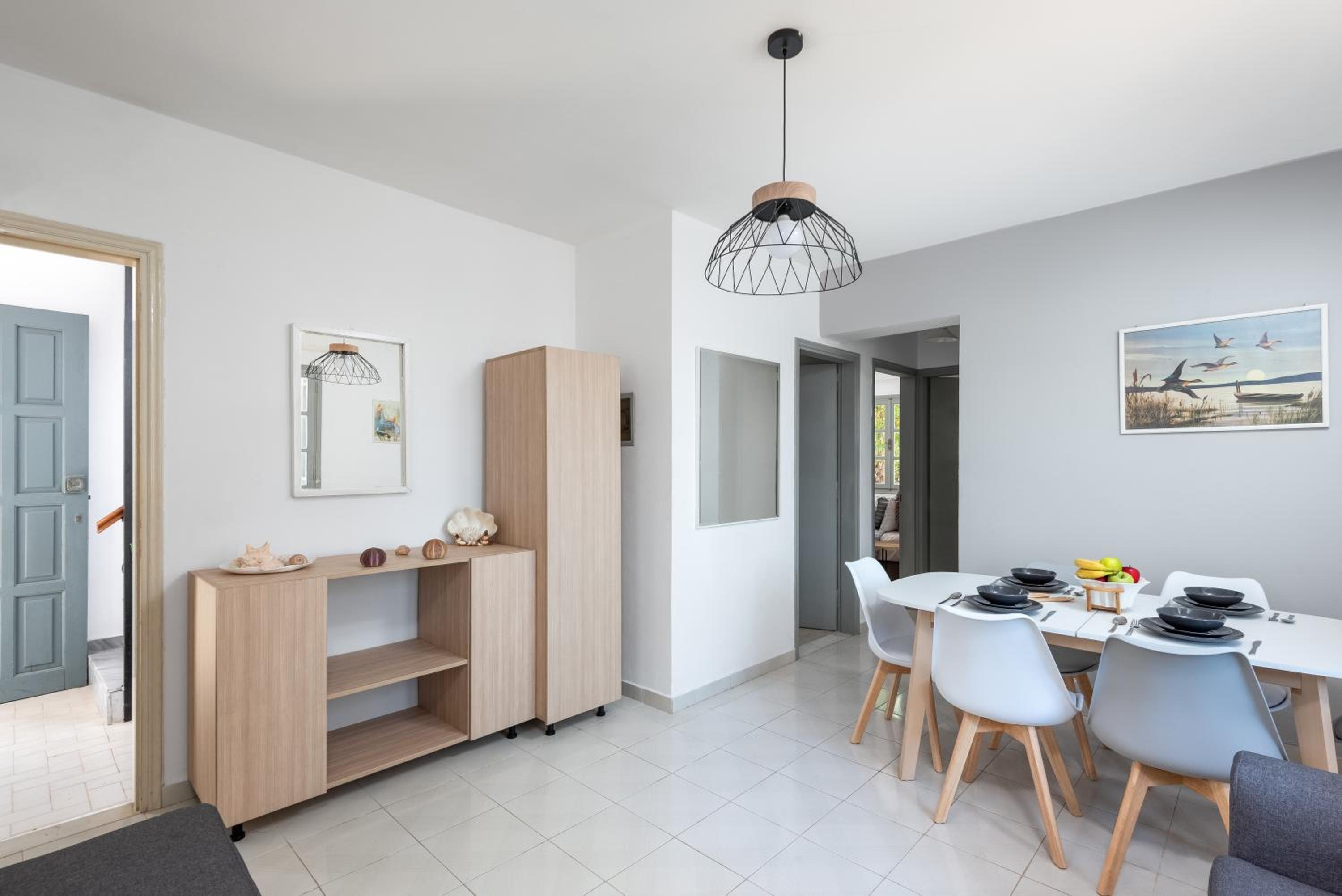 FOURLANOU HOUSE
