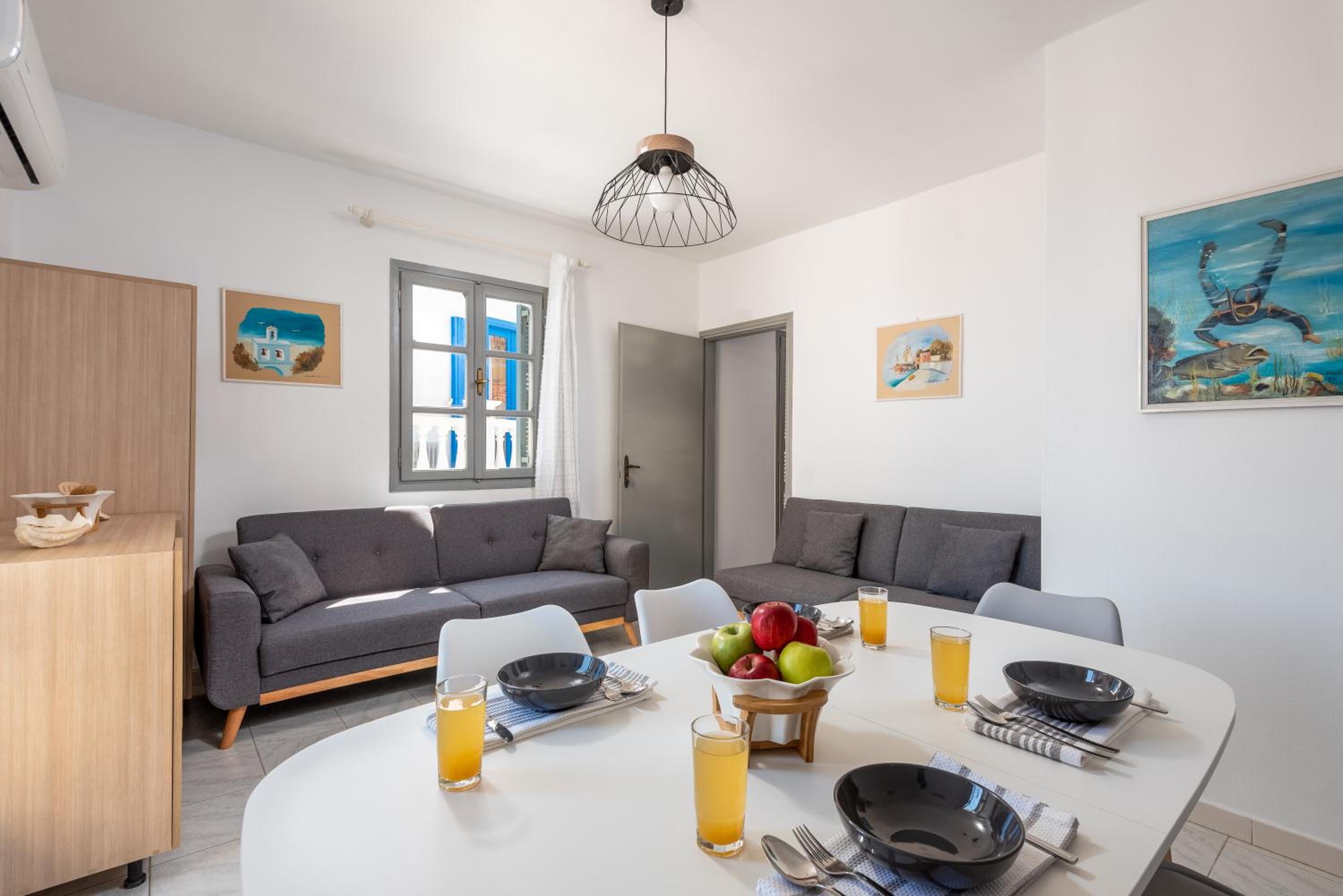 FOURLANOU HOUSE