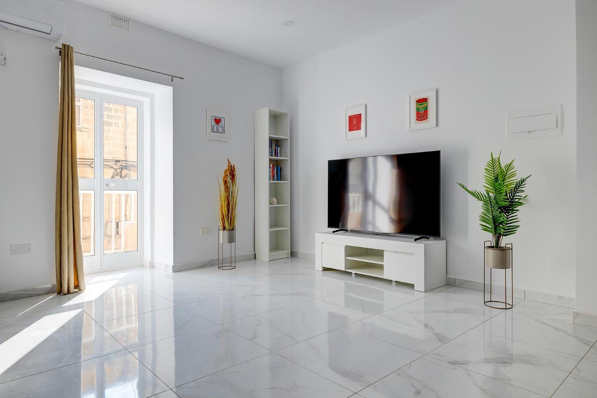 Modern Family Holiday Retreat in Gzira photo 2
