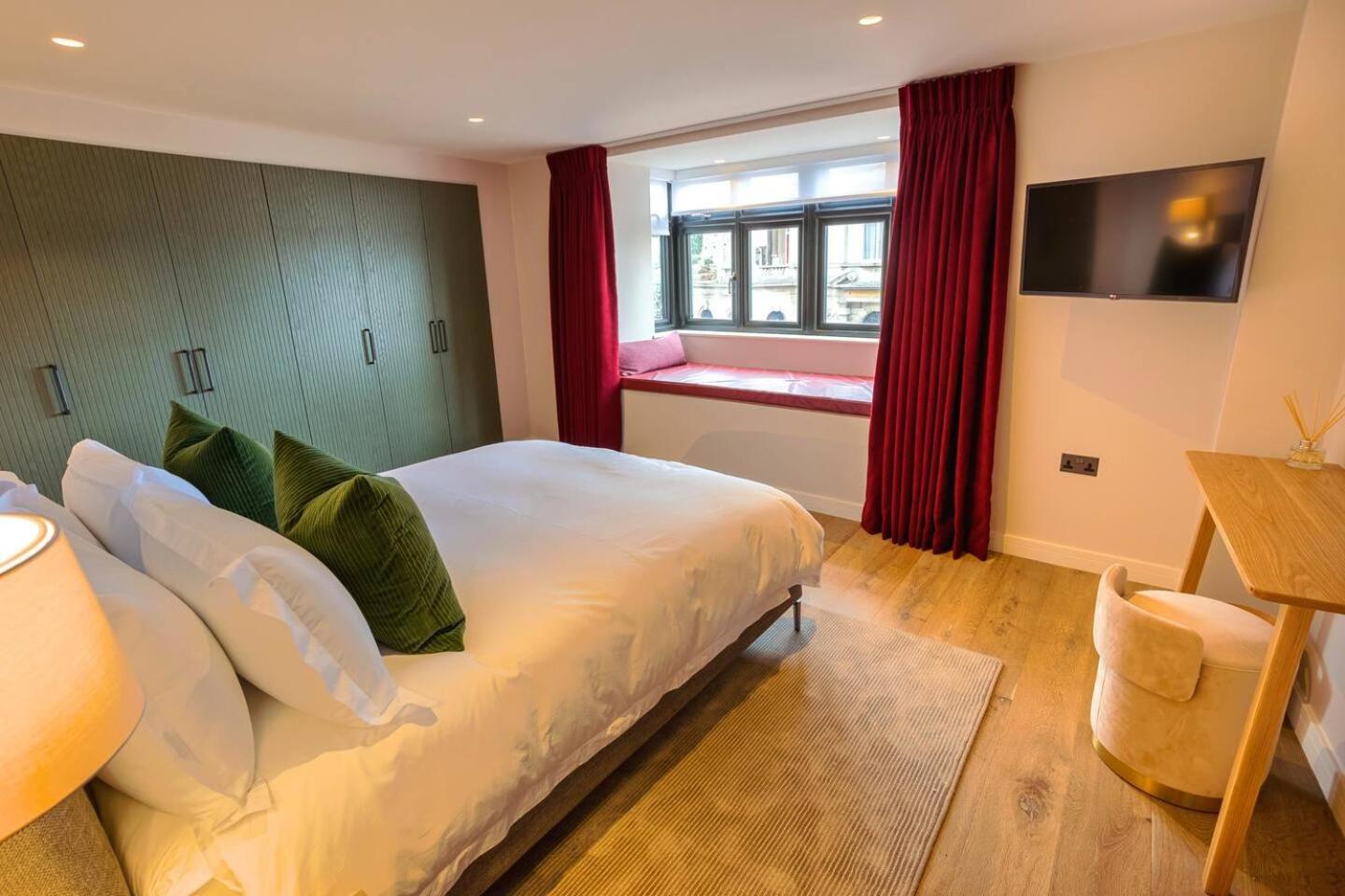 The Royal Suite- Harbour Views- Ramsgate view 5