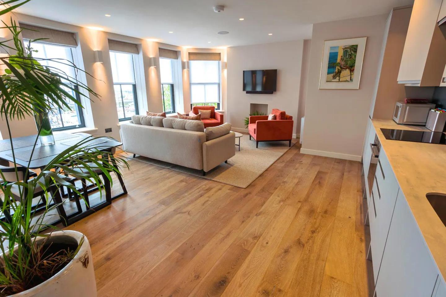The Royal Suite- Harbour Views- Ramsgate view 2