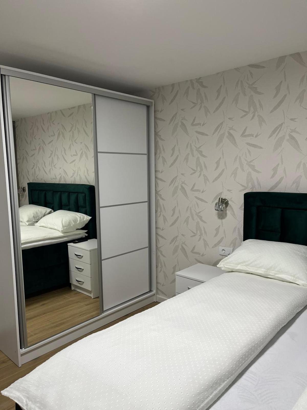 Apartman Kosuta Lux Garden