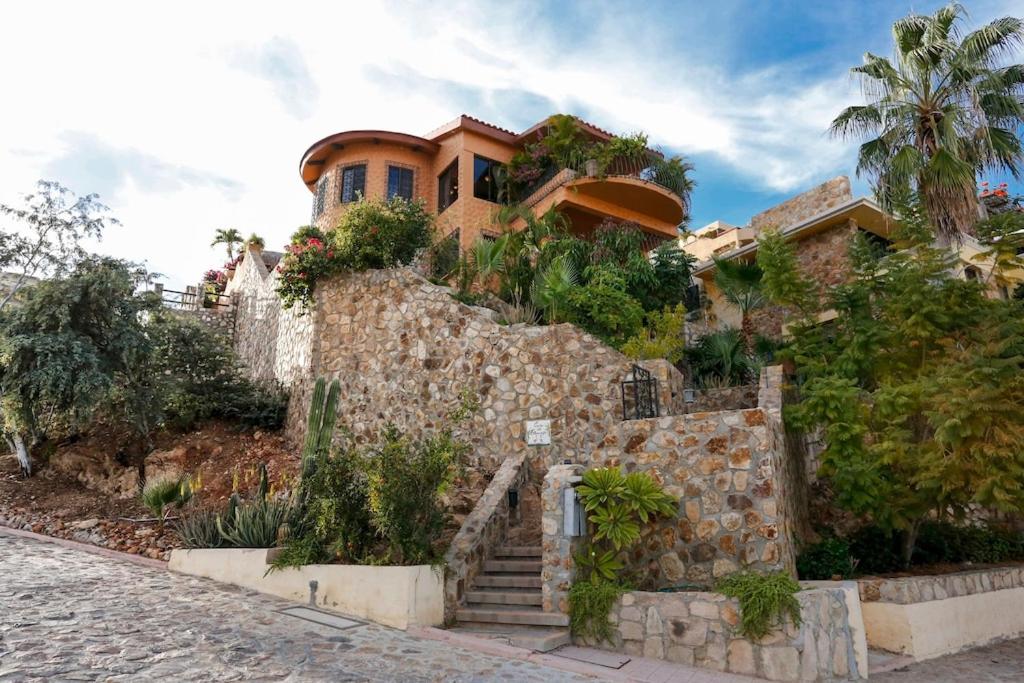 Hotel Casa Flamingo Cabo Luxurious Home, Spacious Rooms In El Pedregal Gated Community