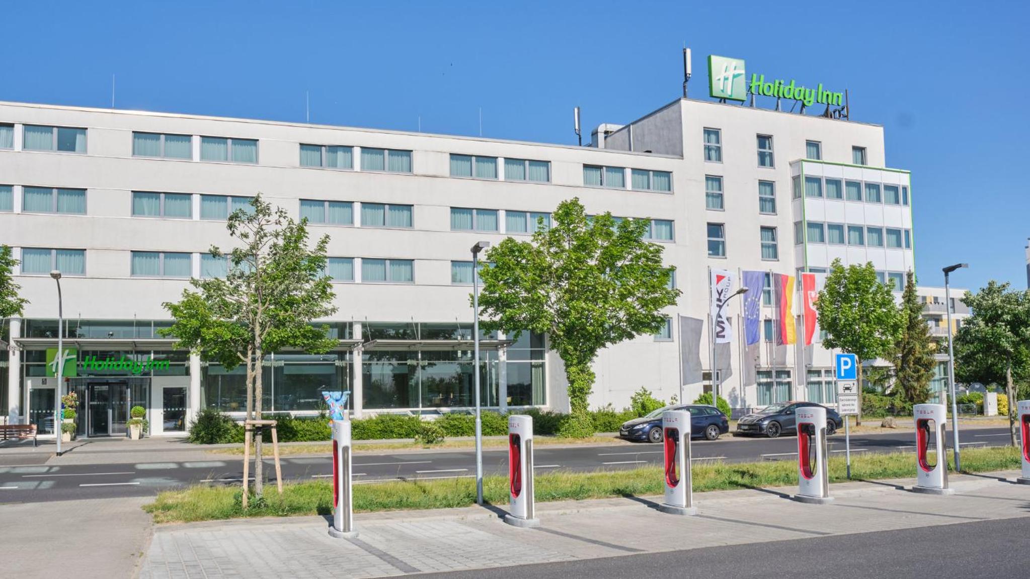 Holiday Inn Berlin Airport - Conference Centre, an IHG Hotel - Property Image 1