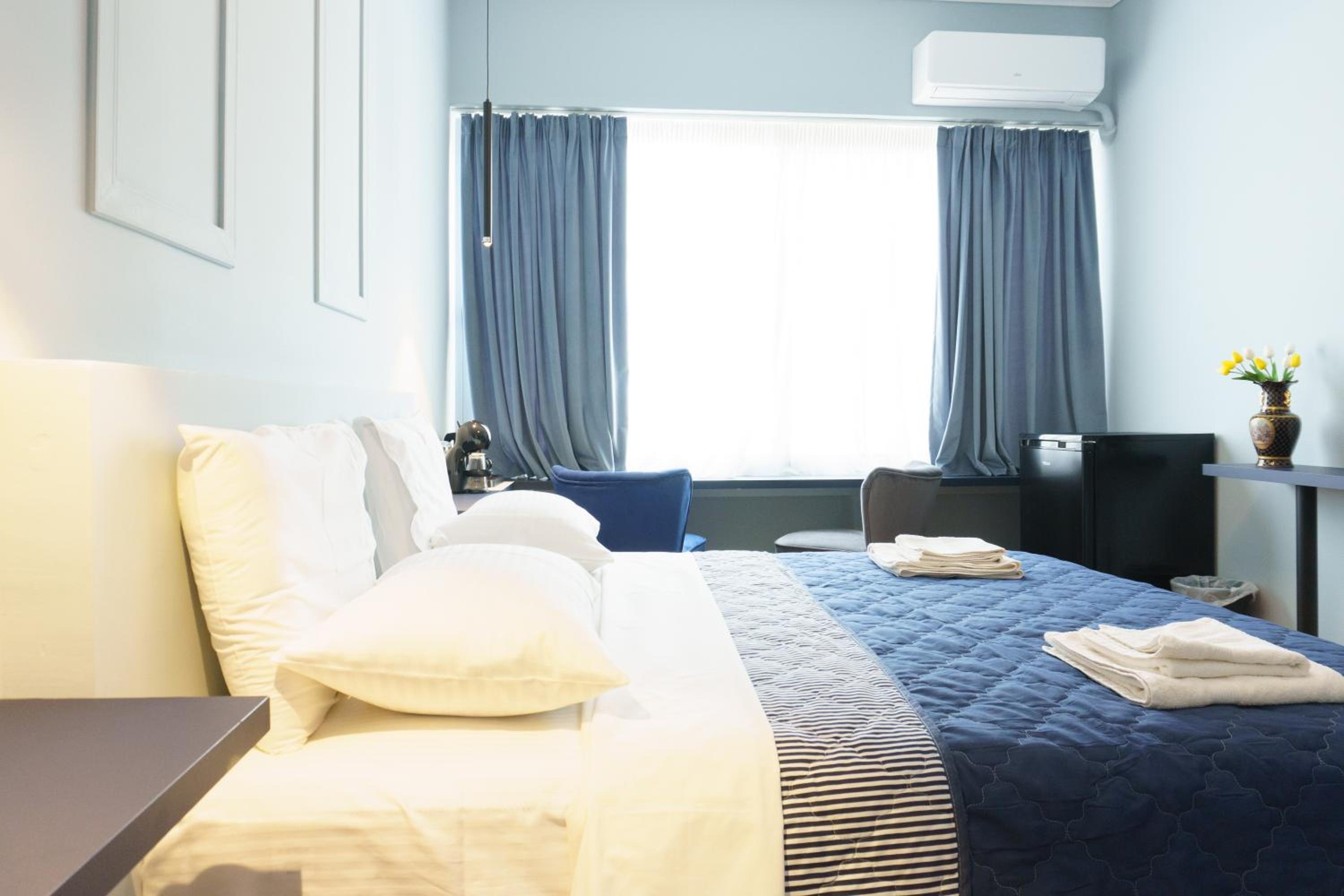 Sani Deluxe Suites Home- Monastiraki Square - Brand New Home
