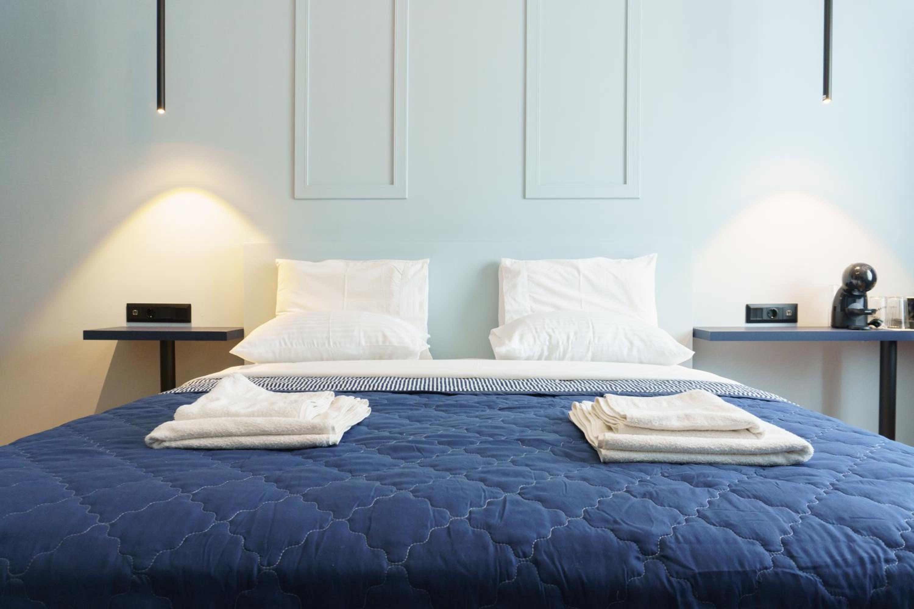 Sani Deluxe Suites Home- Monastiraki Square - Brand New Home
