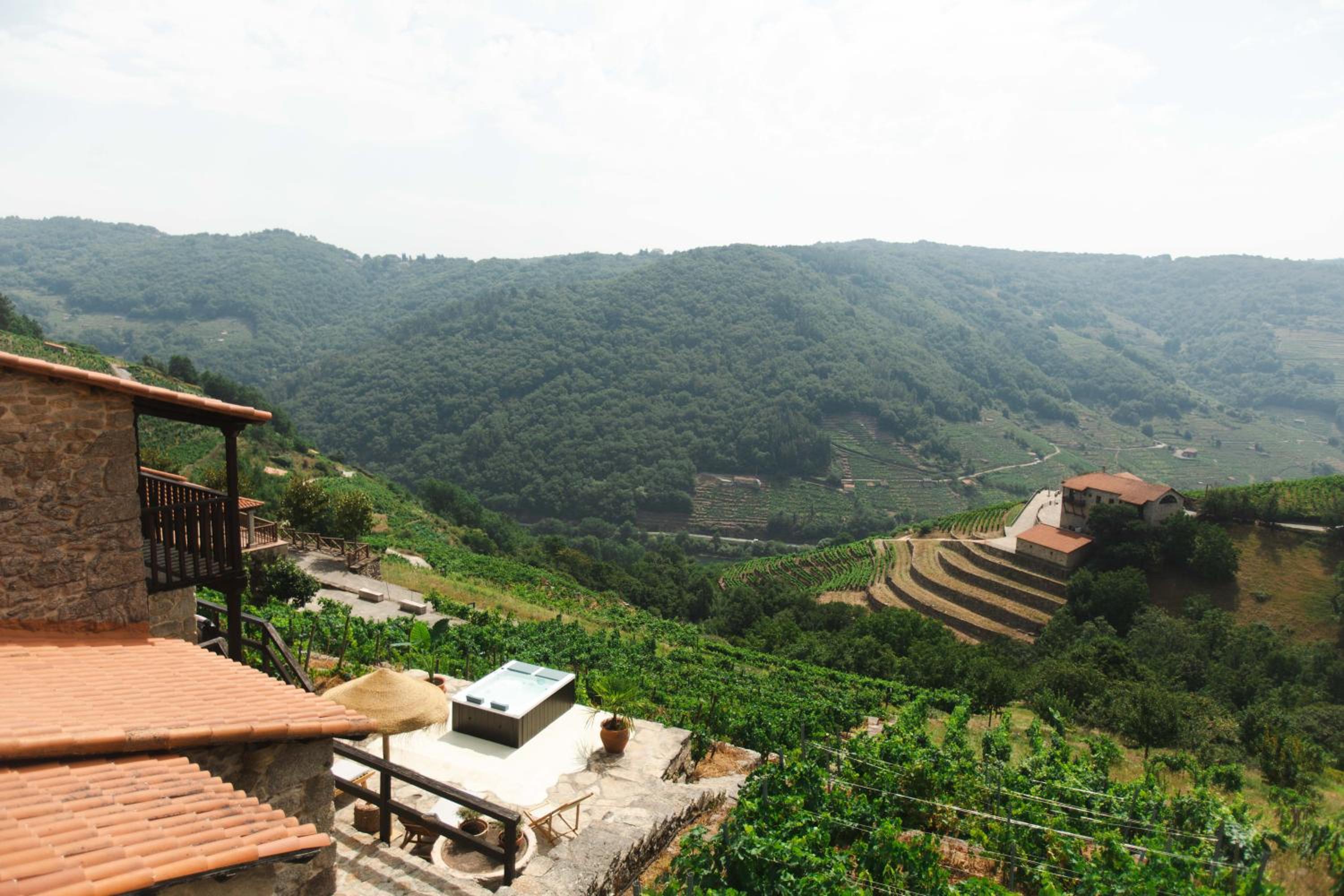 Apedeceo Belesar Villa, Ribeira Sacra, Galicia