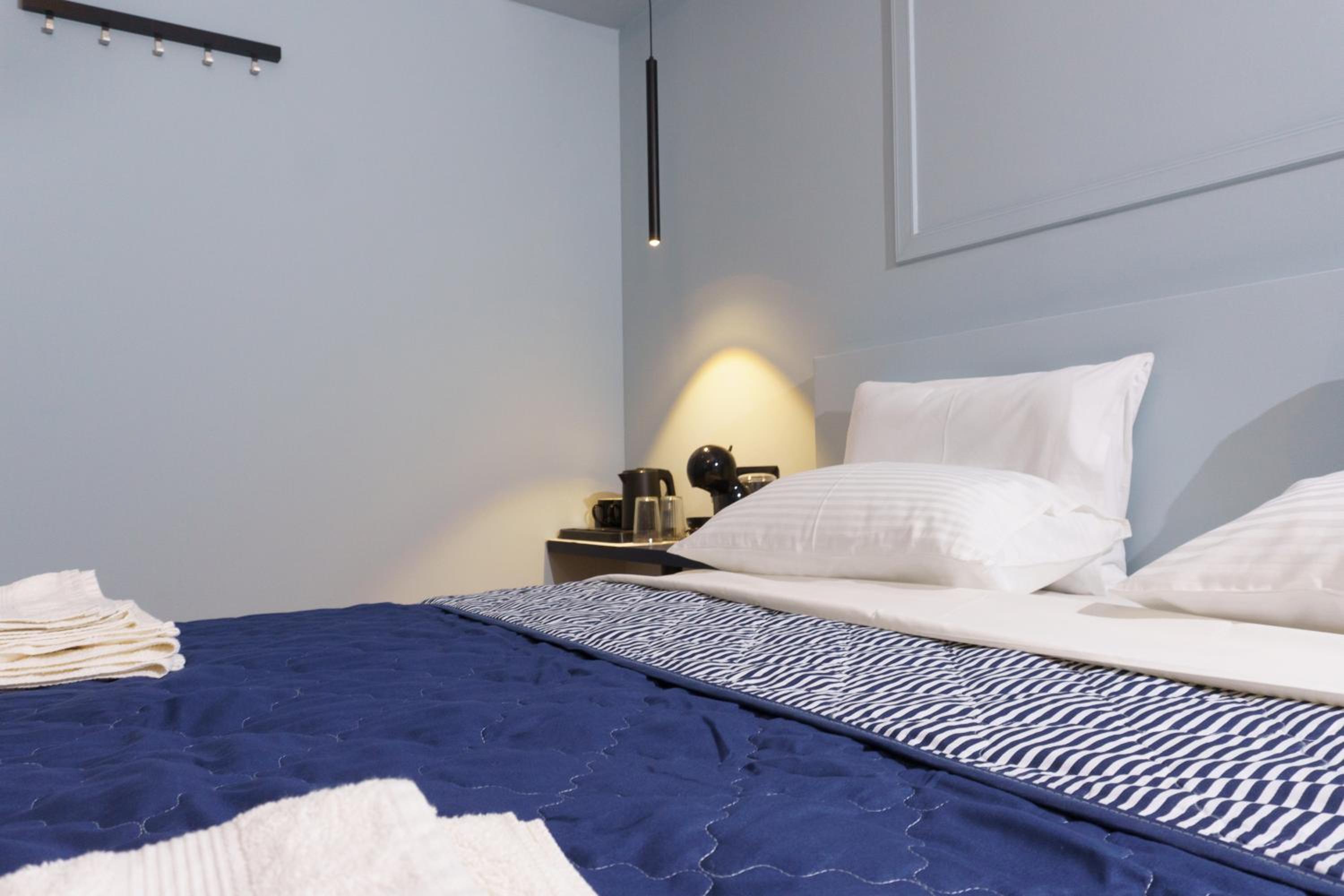 Sani Deluxe Suites Home- Monastiraki Square - Brand New Home
