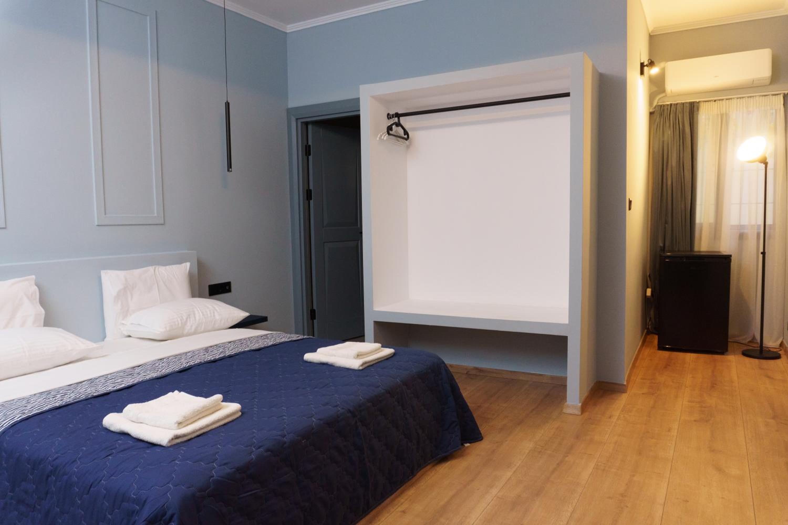 Sani Deluxe Suites Home- Monastiraki Square - Brand New Home