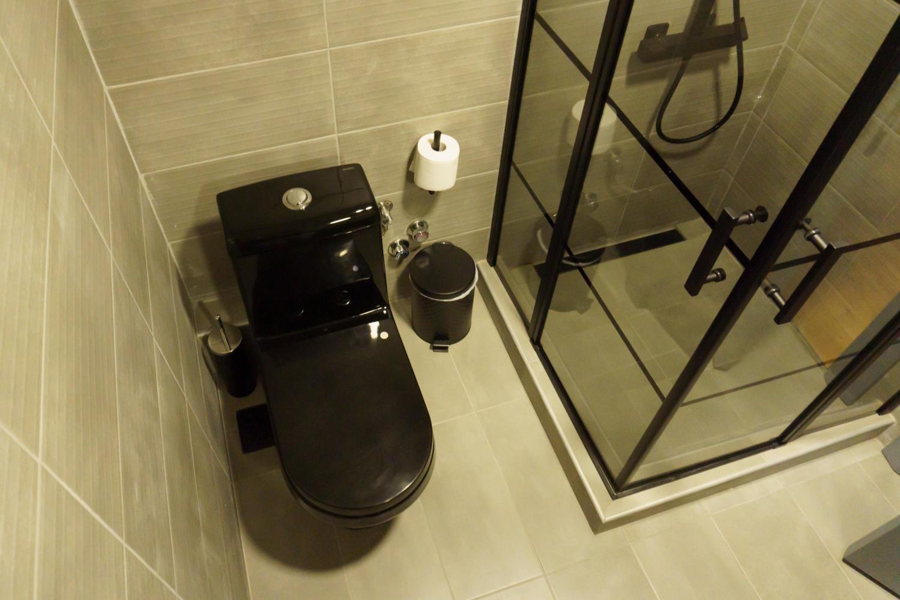 Sani Deluxe Suites Home- Monastiraki Square - Brand New Home