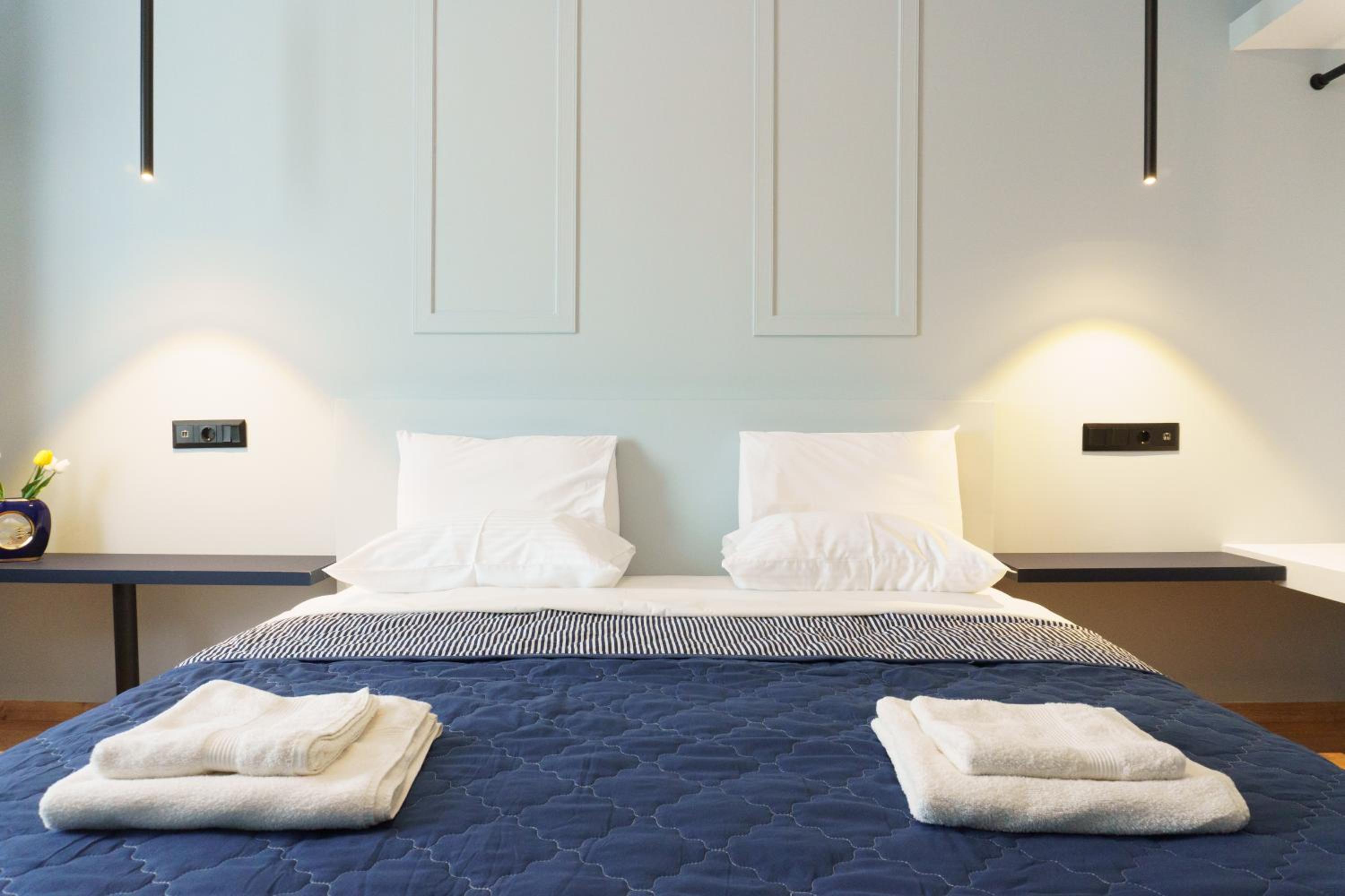 Sani Deluxe Suites Home- Monastiraki Square - Brand New Home