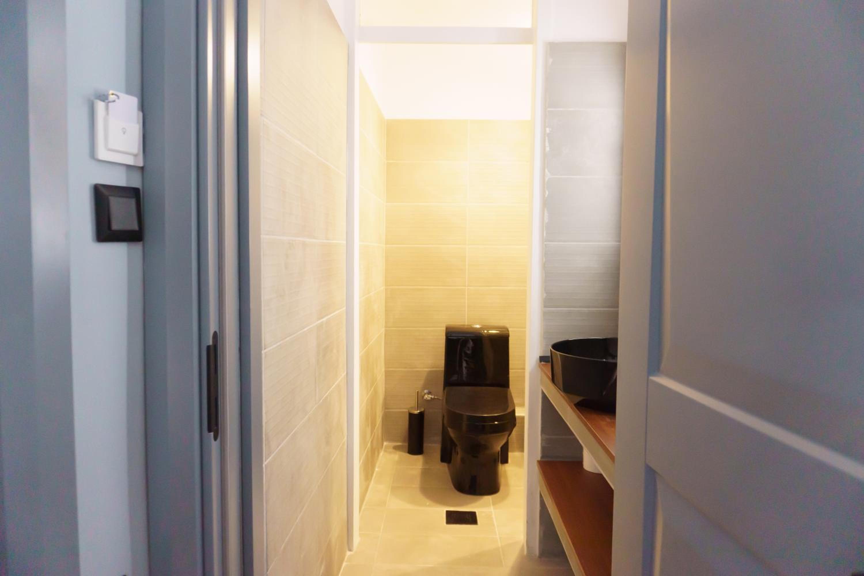 Sani Deluxe Suites Home- Monastiraki Square - Brand New Home