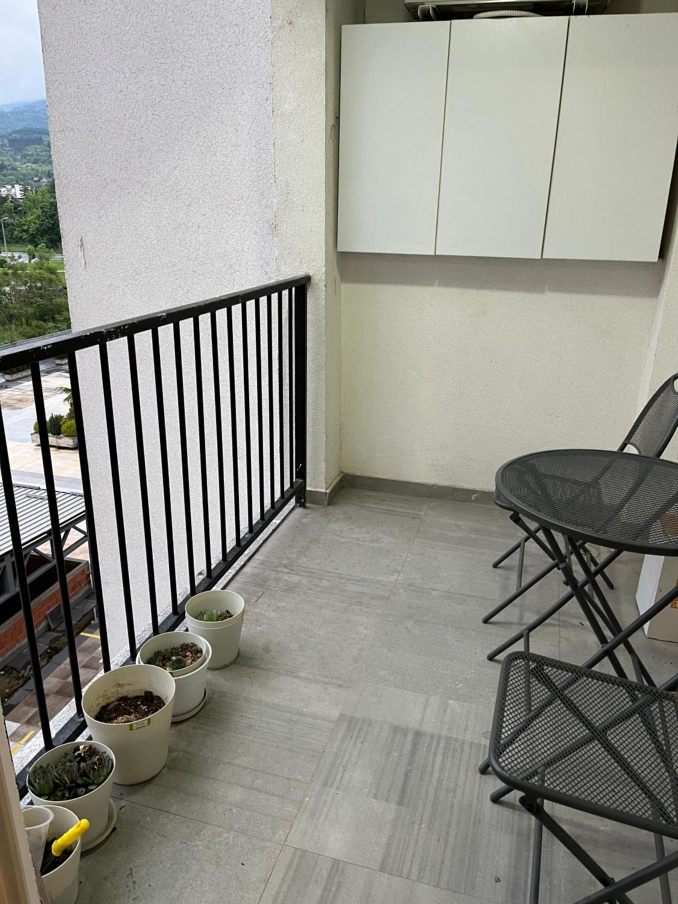 Iris Apartment