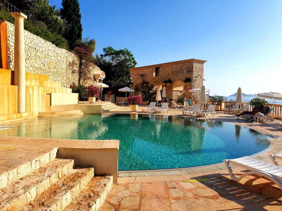 Cactus Garden Kalkan - Private Mediterranean Home at Club Patara