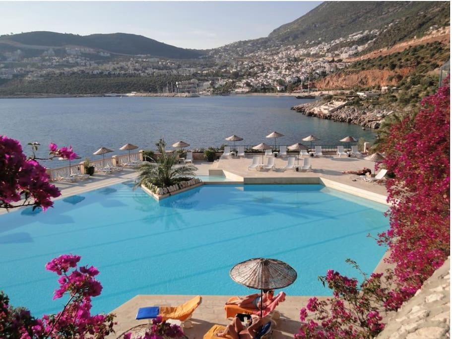 Cactus Garden Kalkan - Private Mediterranean Home at Club Patara