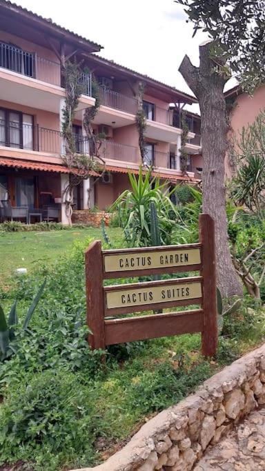 Cactus Garden Kalkan - Private Mediterranean Home at Club Patara