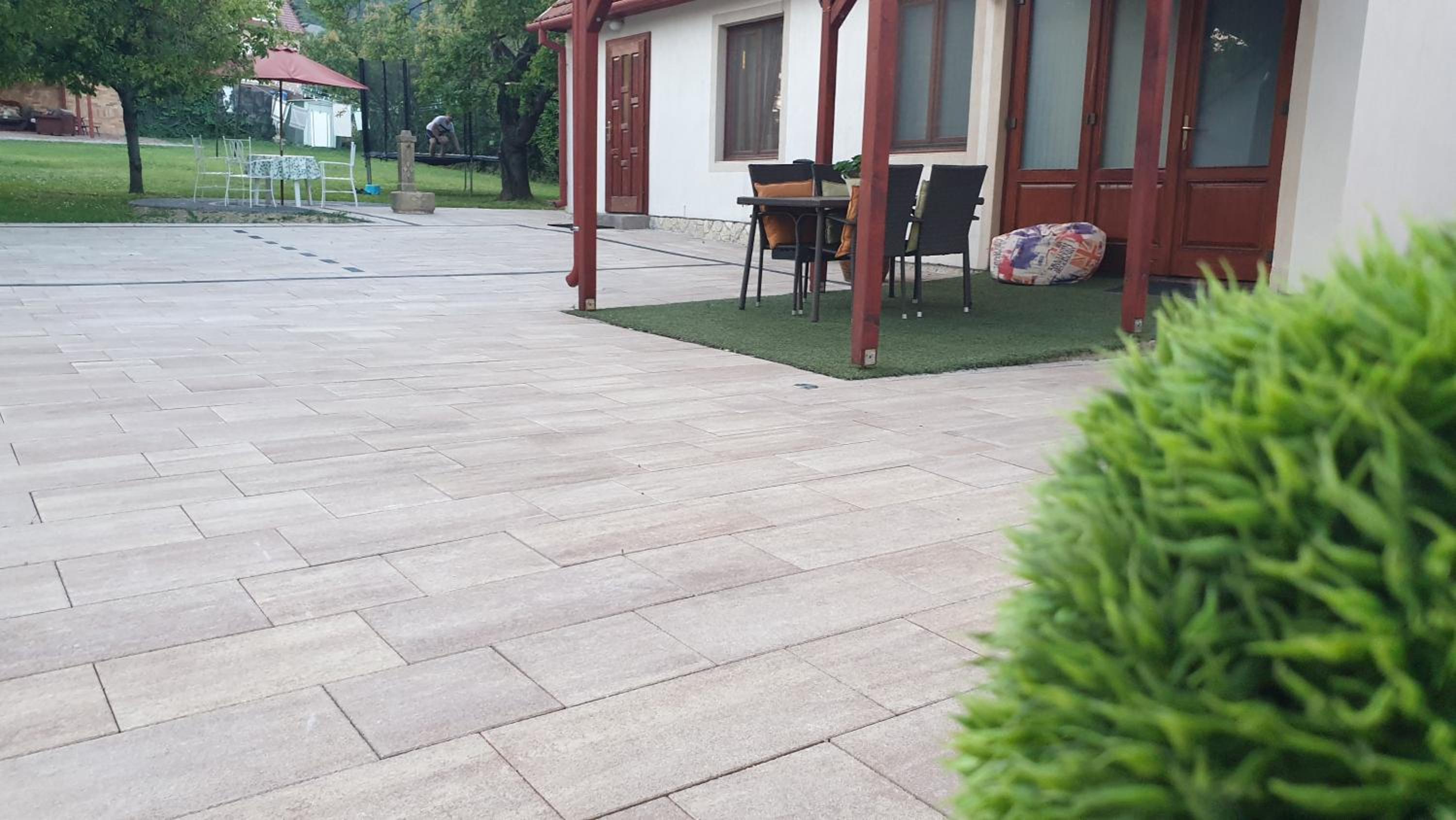 Sárréti Apartmanház