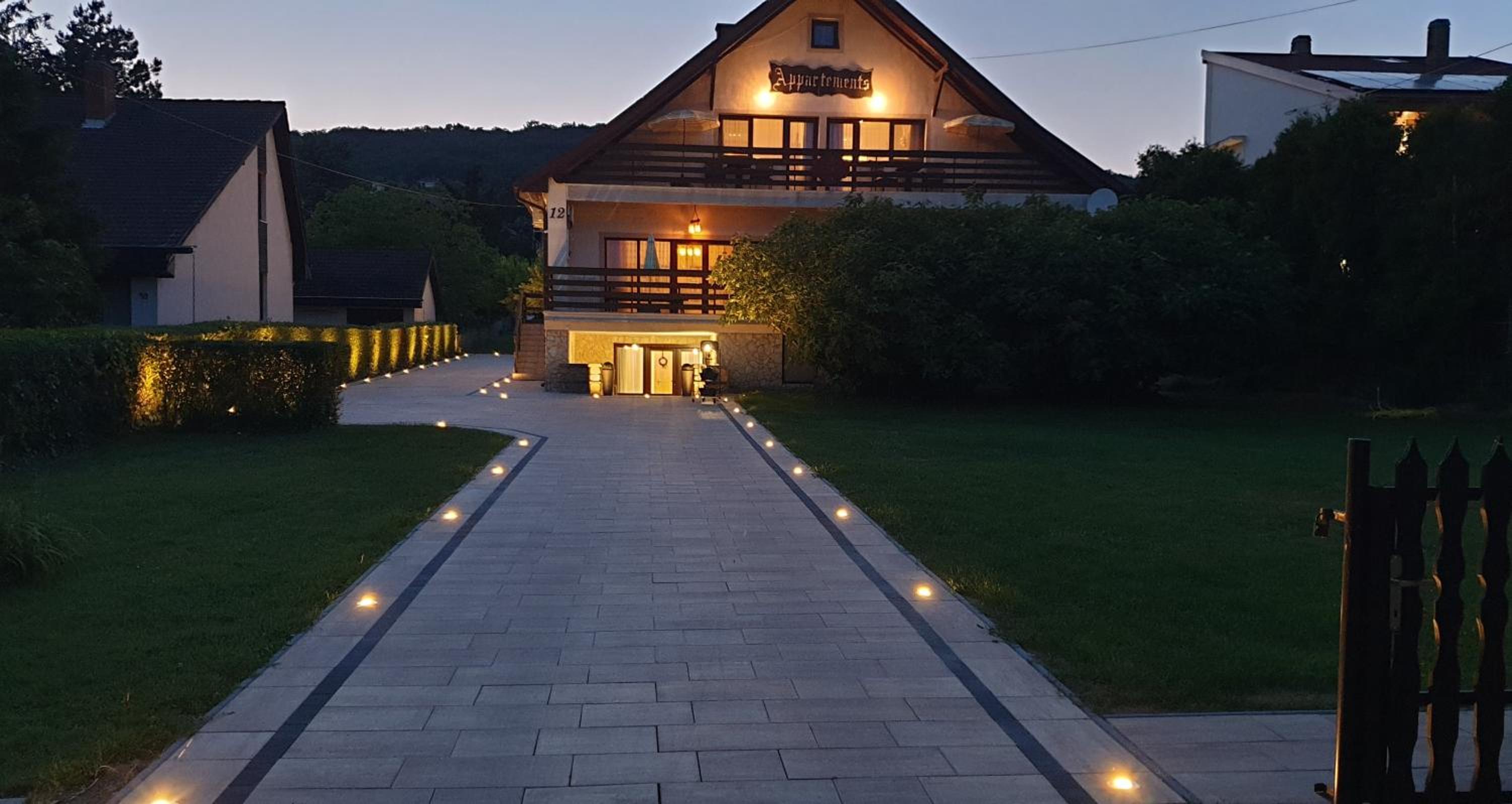 Sárréti Apartmanház