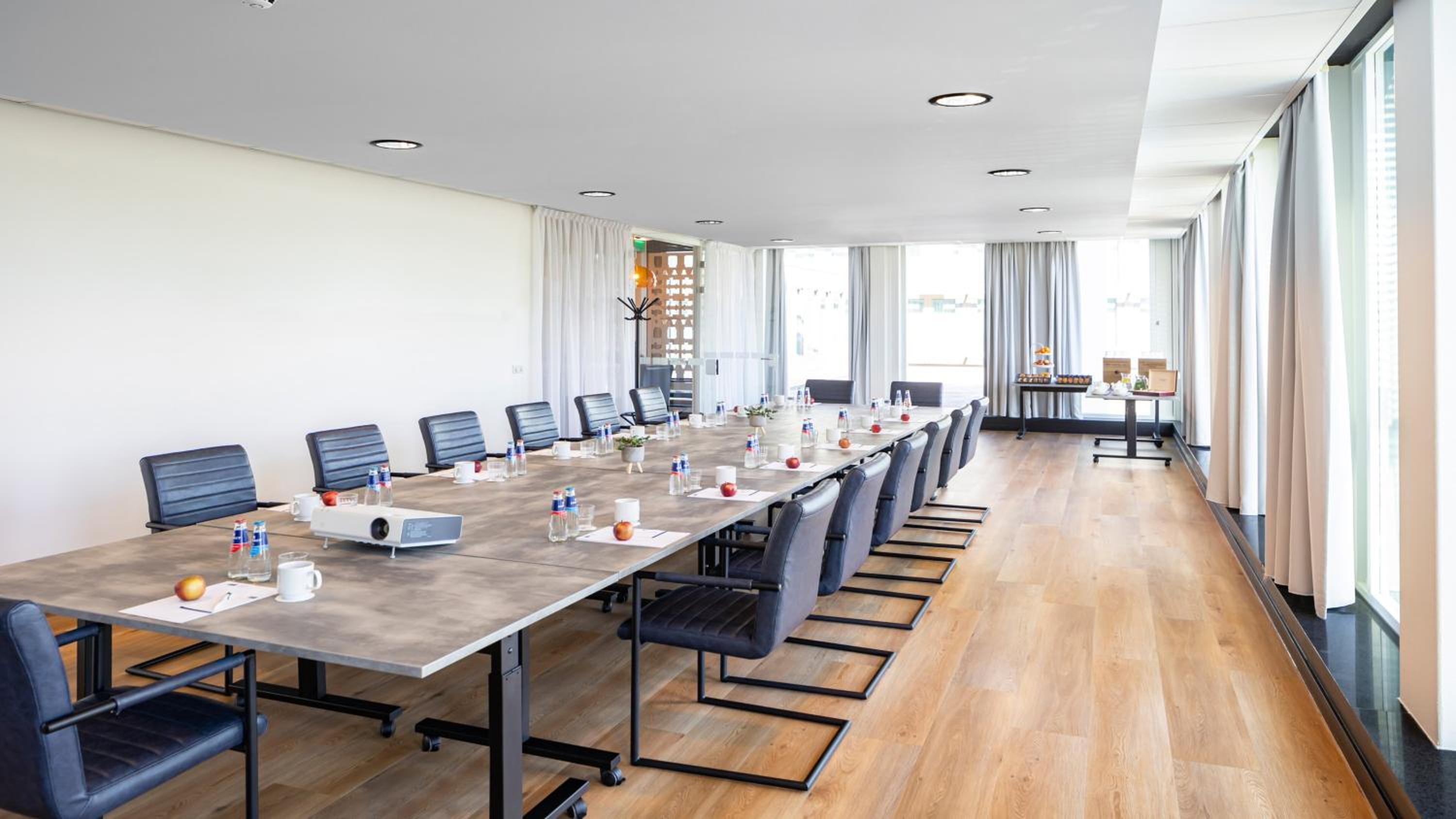 Utrecht Vacations - Holiday Inn Express Utrecht - Papendorp, an IHG Hotel - Property Image 5