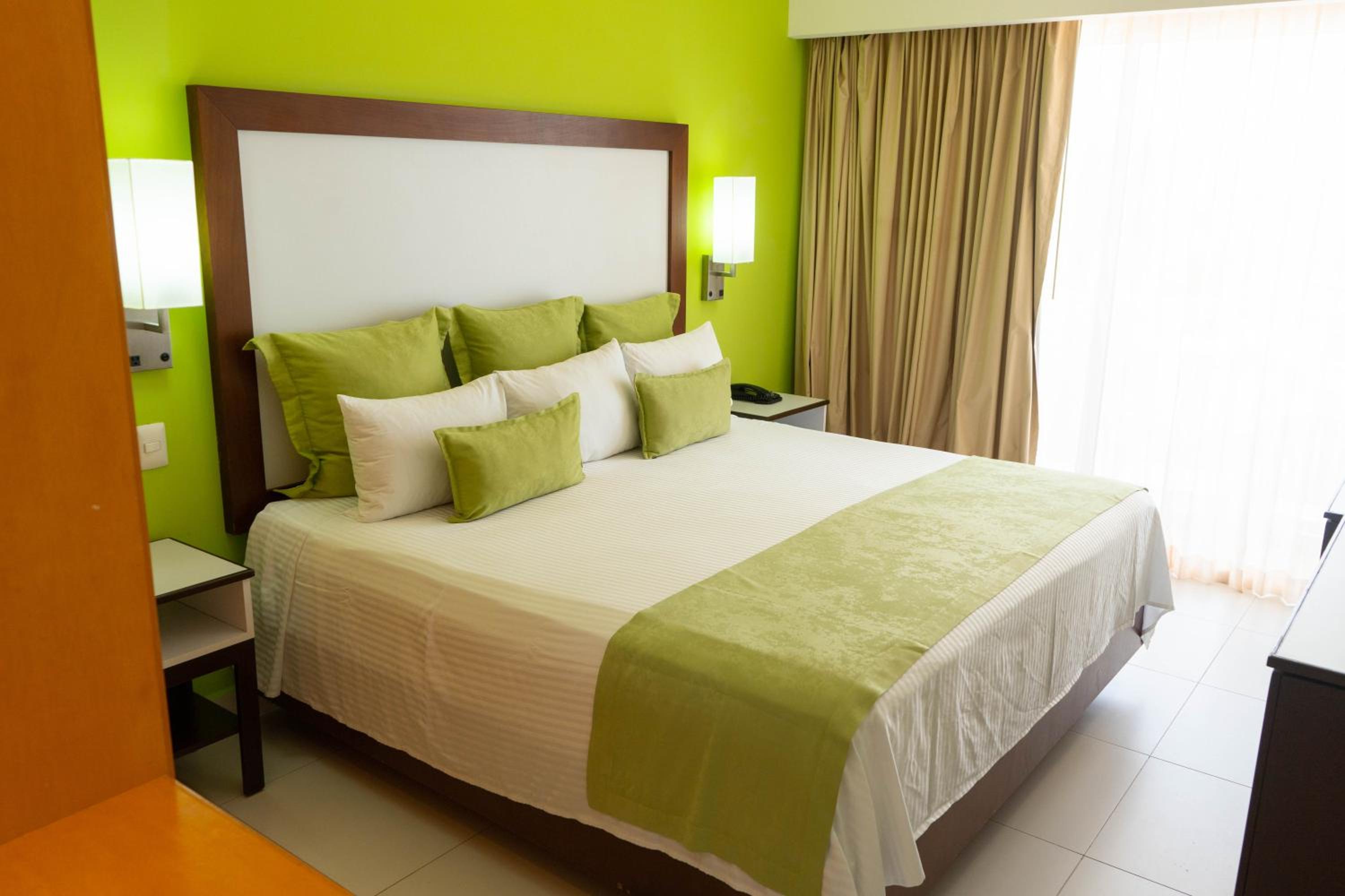Cancun Bay All Inclusive Hotel