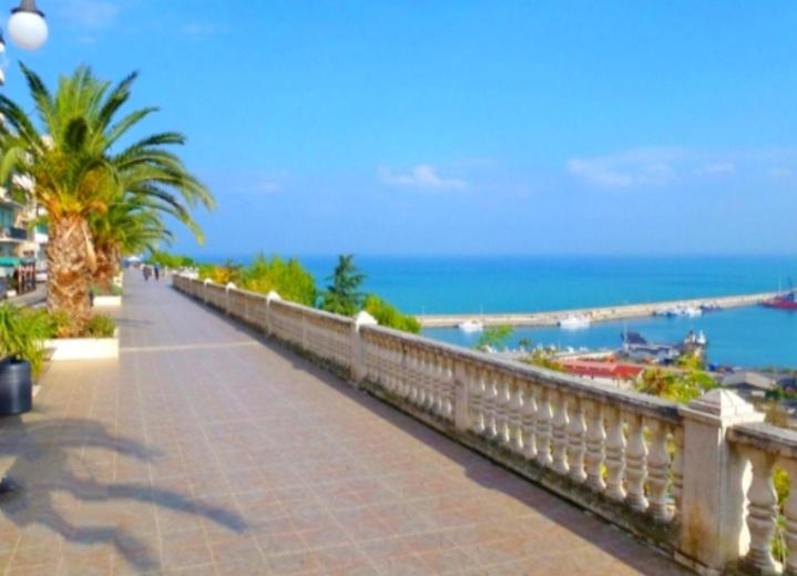 Abruzzo Holiday