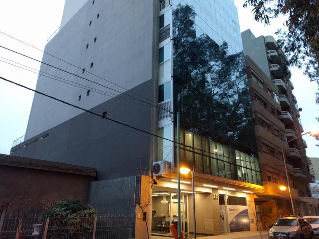 Hotel Monoambiente CENTRICO Neuquén Capital - ESPECTACULAR VISTA - Image 1