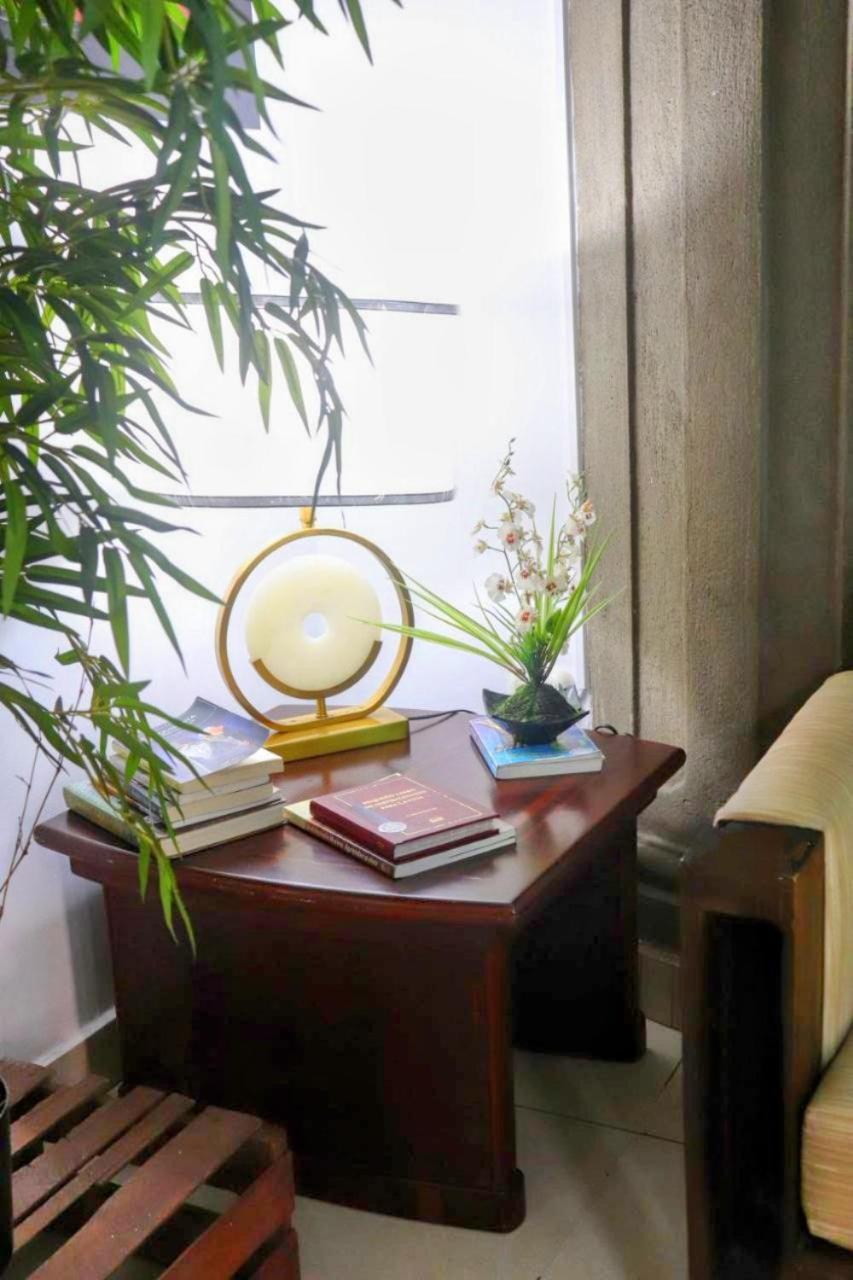 Hotel Del Pacifico - Image 1