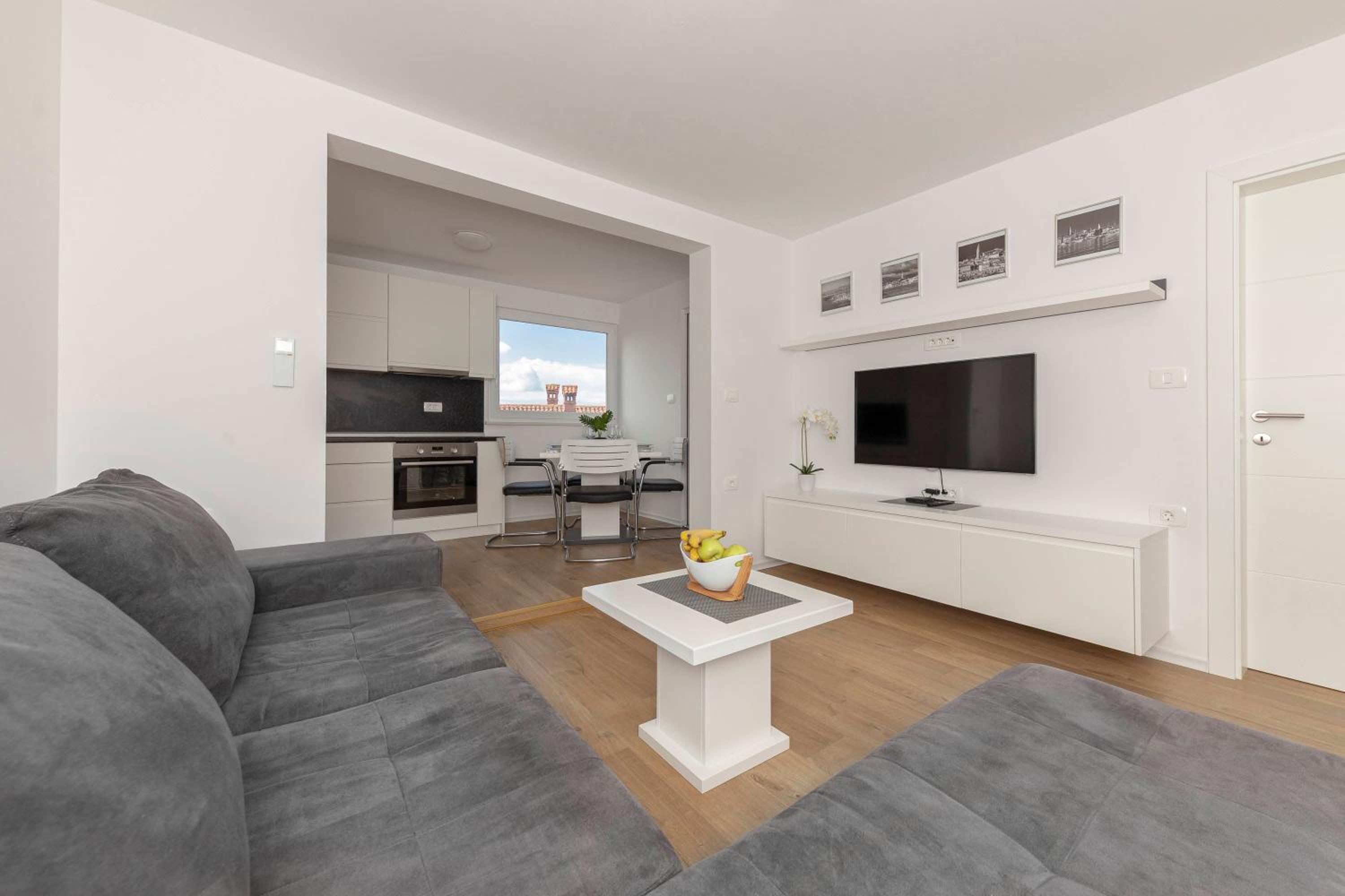 Apartments ERA Ankaran view 3