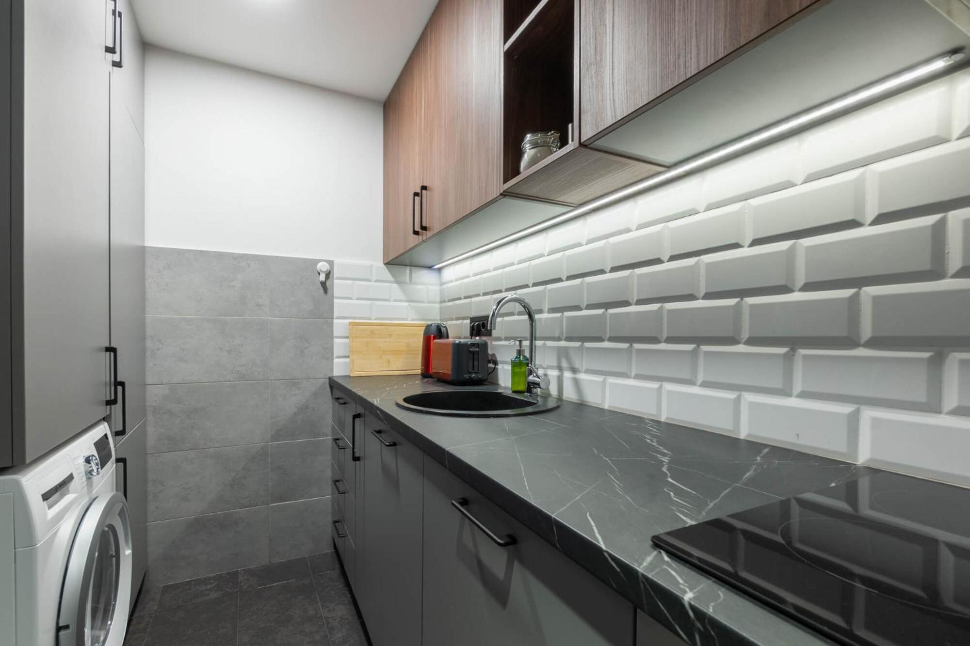 HostGost Selected Suites – Parliament view 5